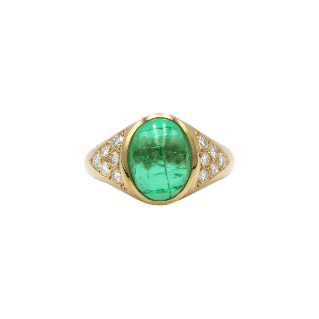 Ring Dome in yellow gold, emerald and diamonds