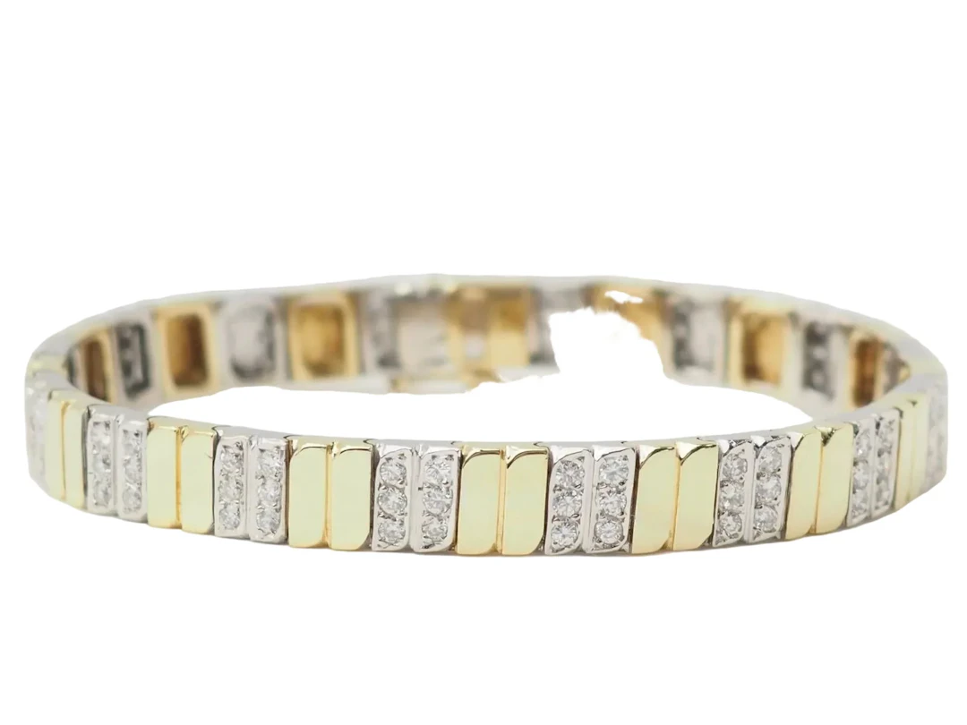 Bracelet Soft in yellow gold, white gold and diamonds.