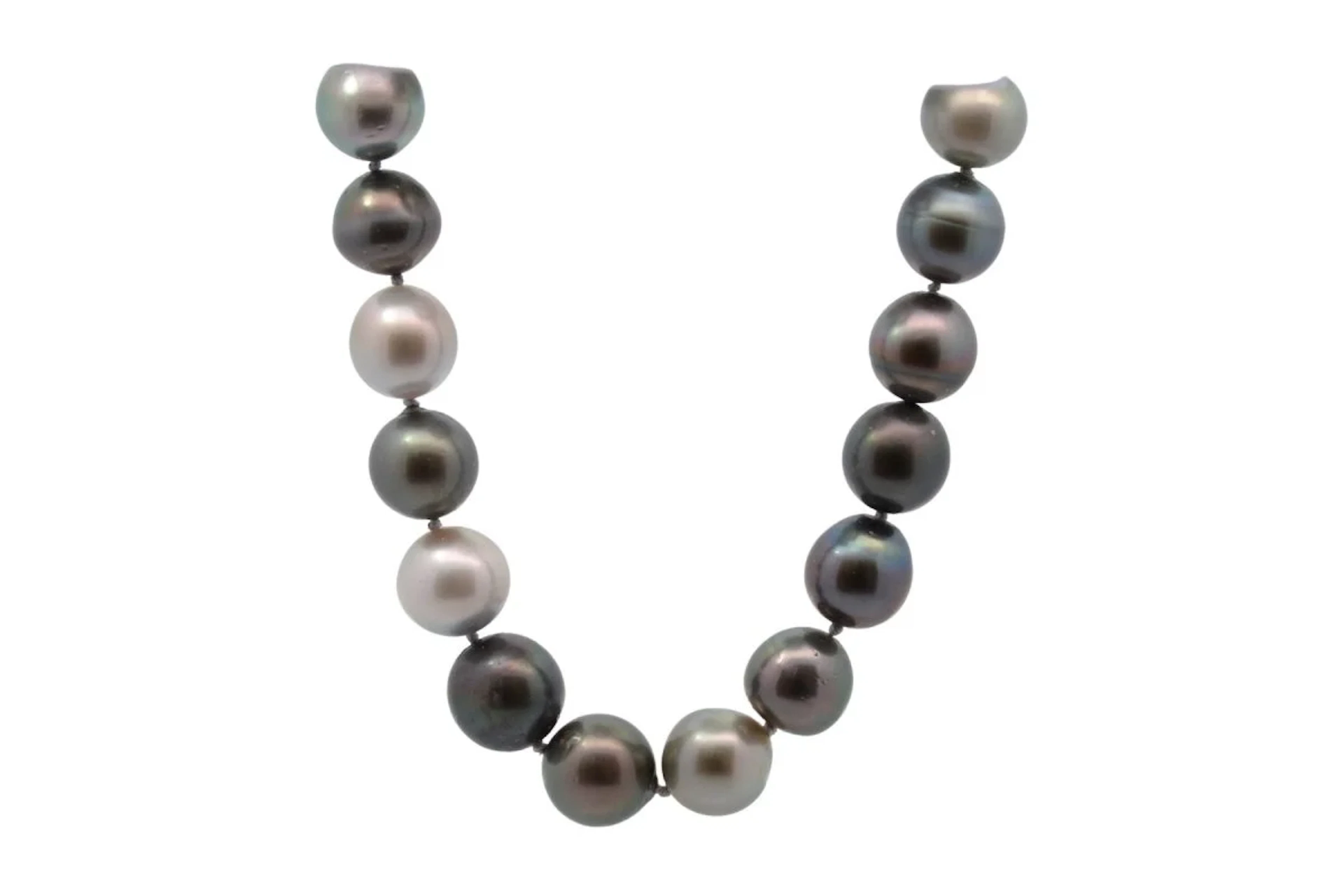 Necklace Tahitian cultured pearls in beads