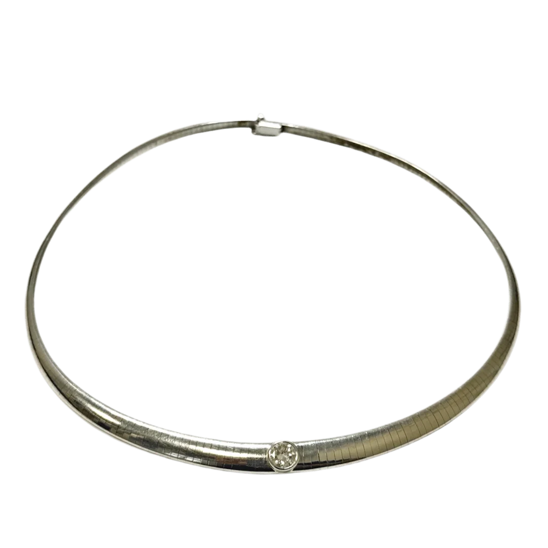 Choker necklace and diamond