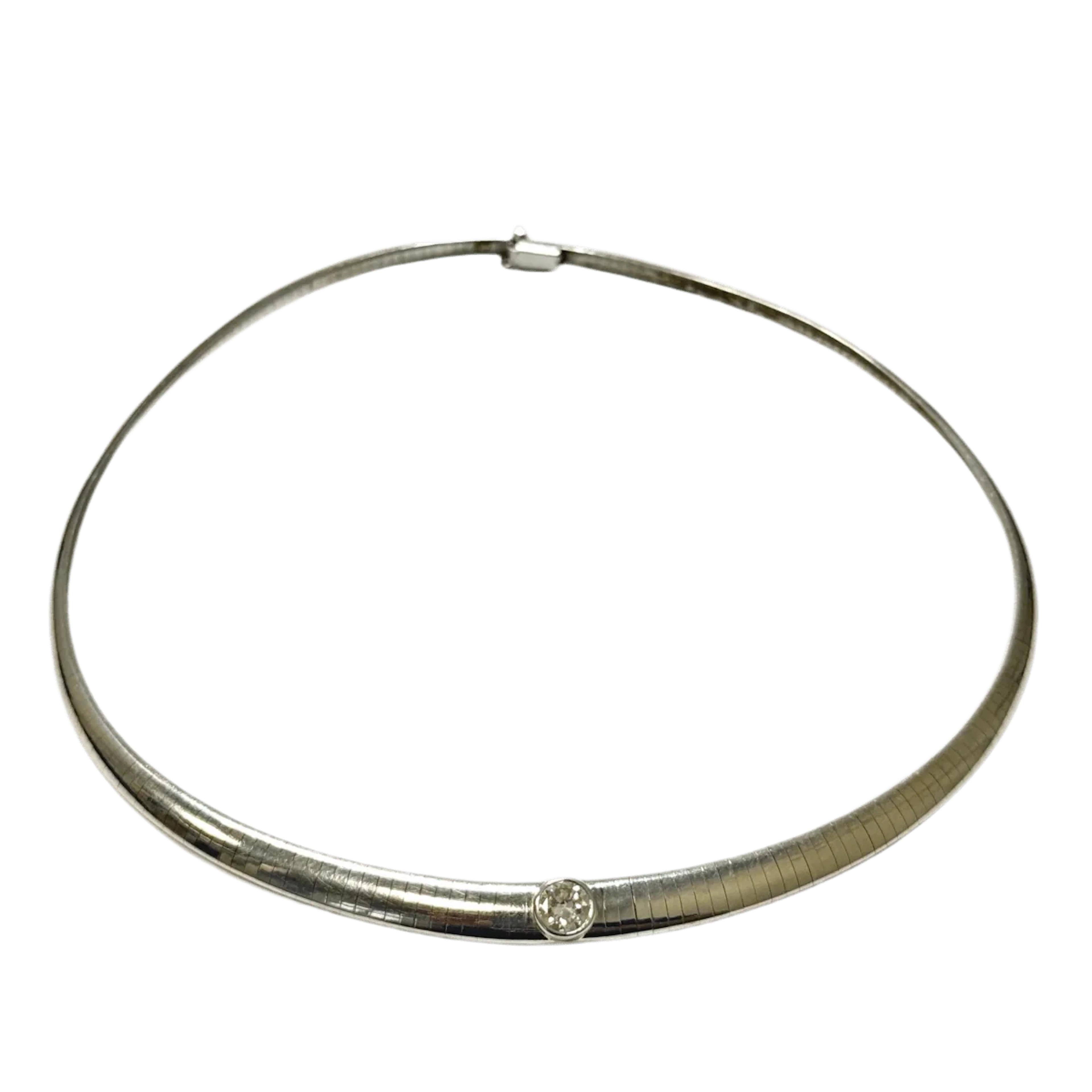 Choker necklace and diamond