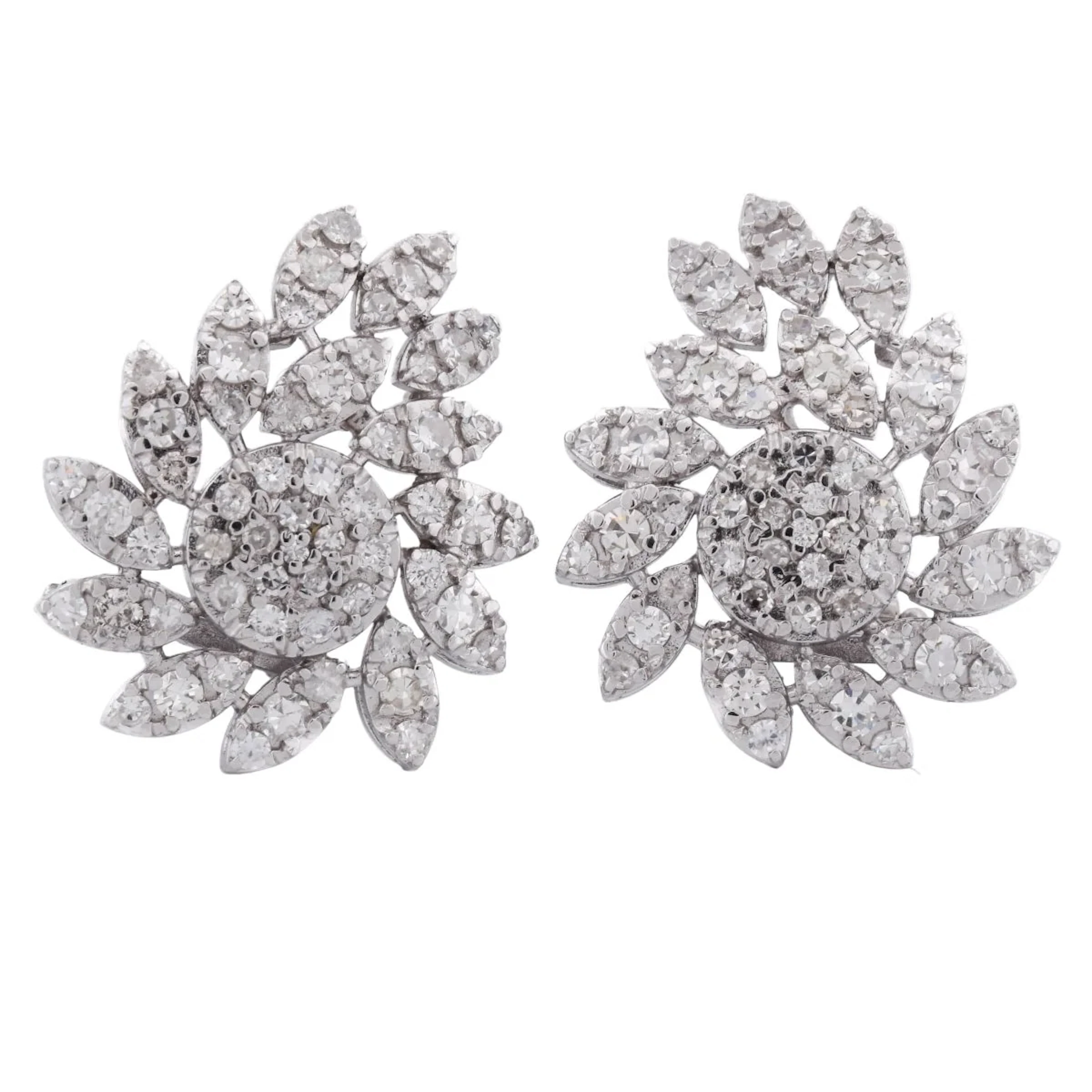 Boucles d'oreilles Clips en platine et diamants