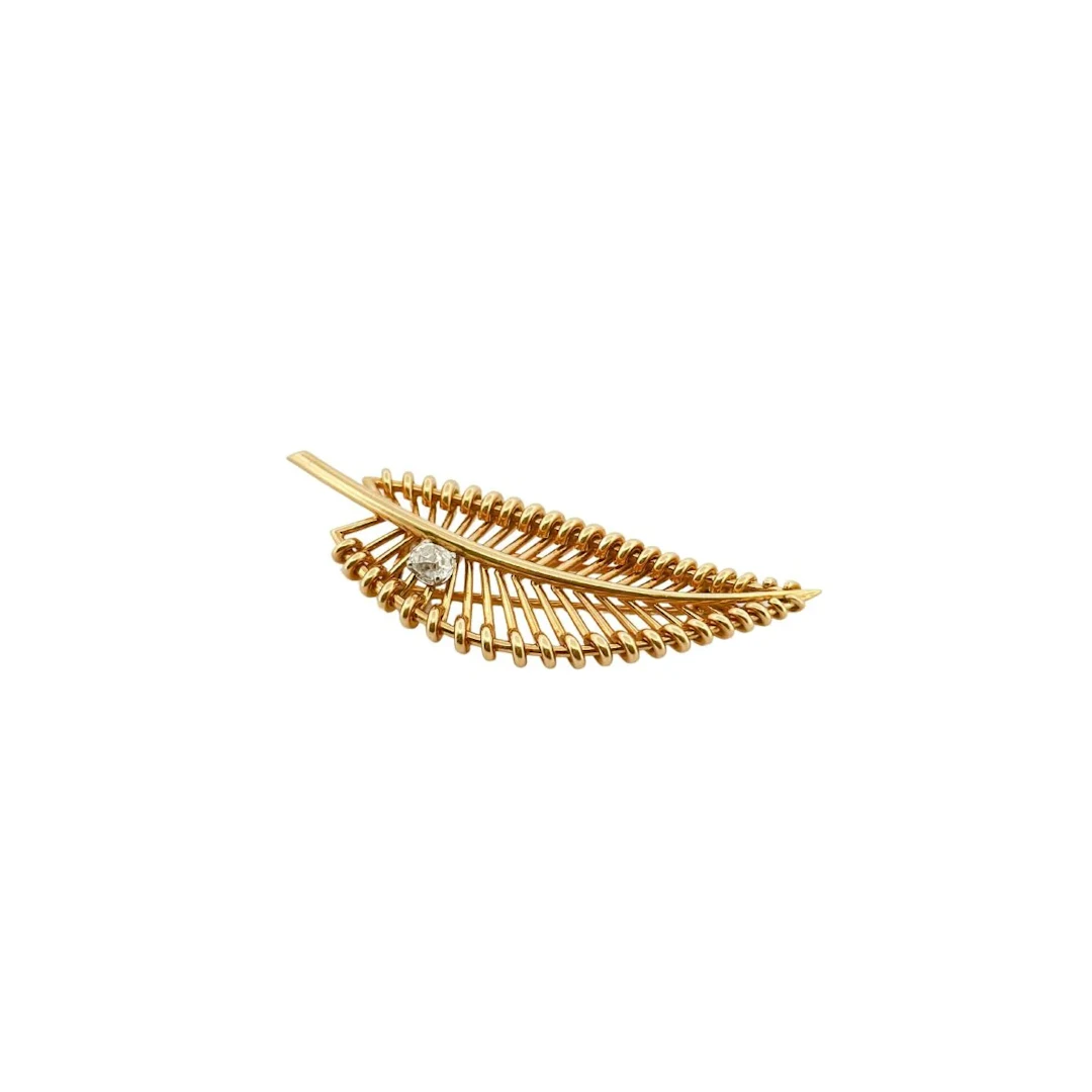 BOUCHERON Leaf brooch in yellow gold and diamond