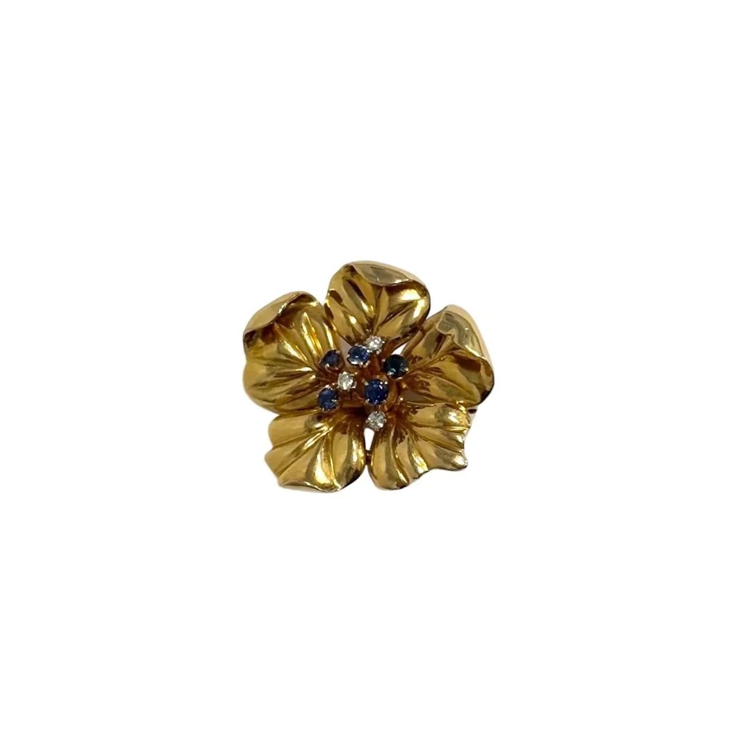 Clip brooch in yellow gold, sapphires and diamonds