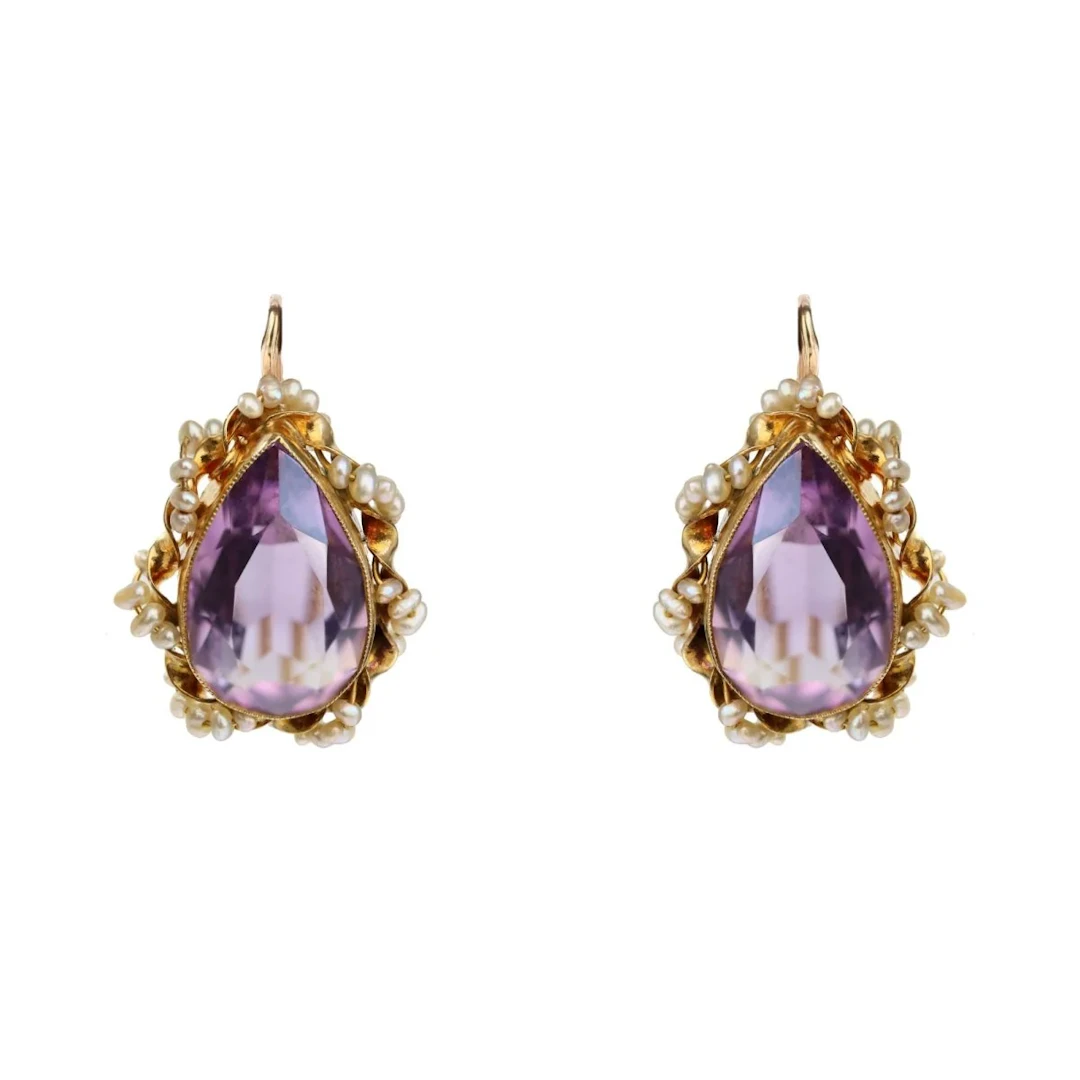 Earrings sleepers in yellow gold and amethyst