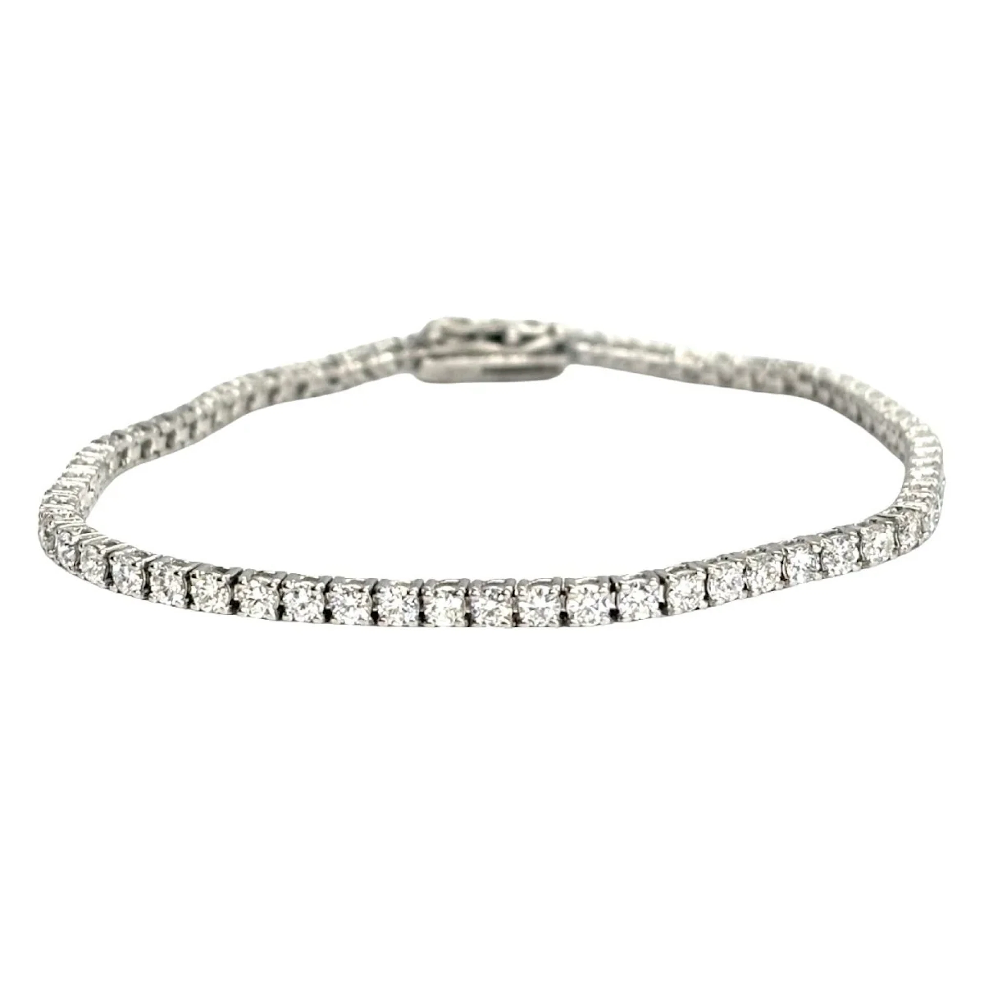 "Ligne" Bracelet in White Gold and Diamonds