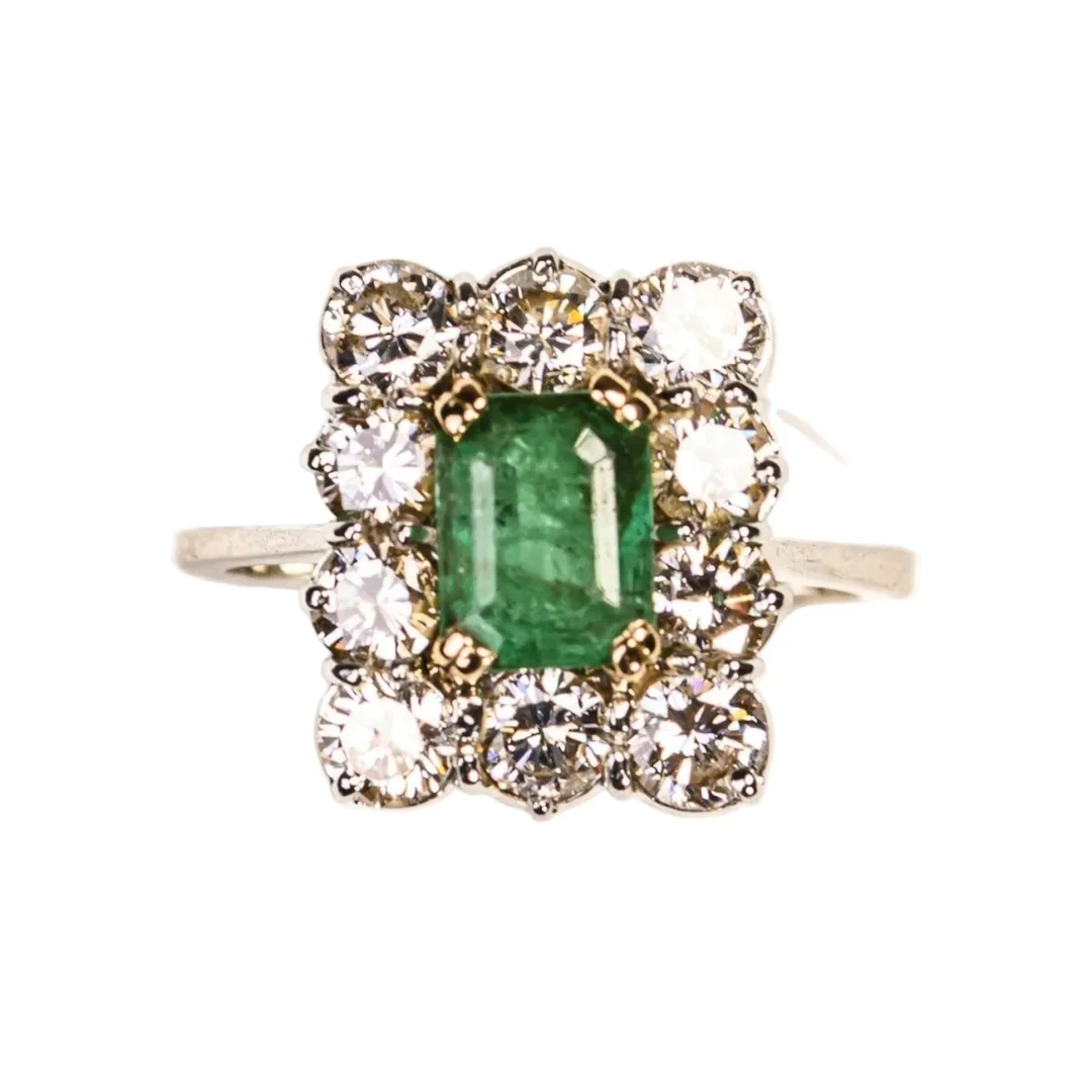 Entourage Ring with Emeralds and Diamonds in White Gold and Platinum