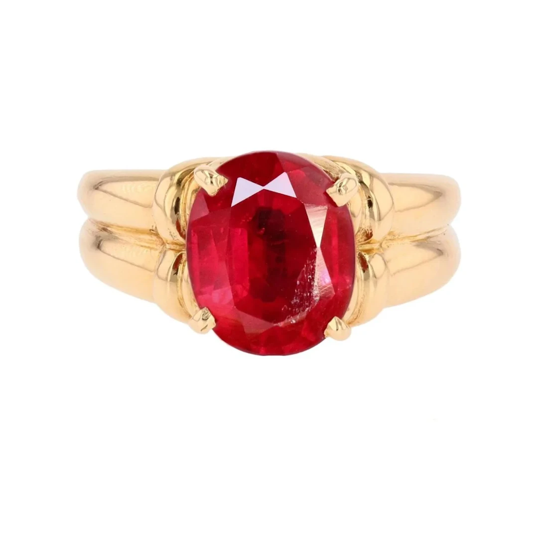Yellow Gold Solitaire Ring with Ruby