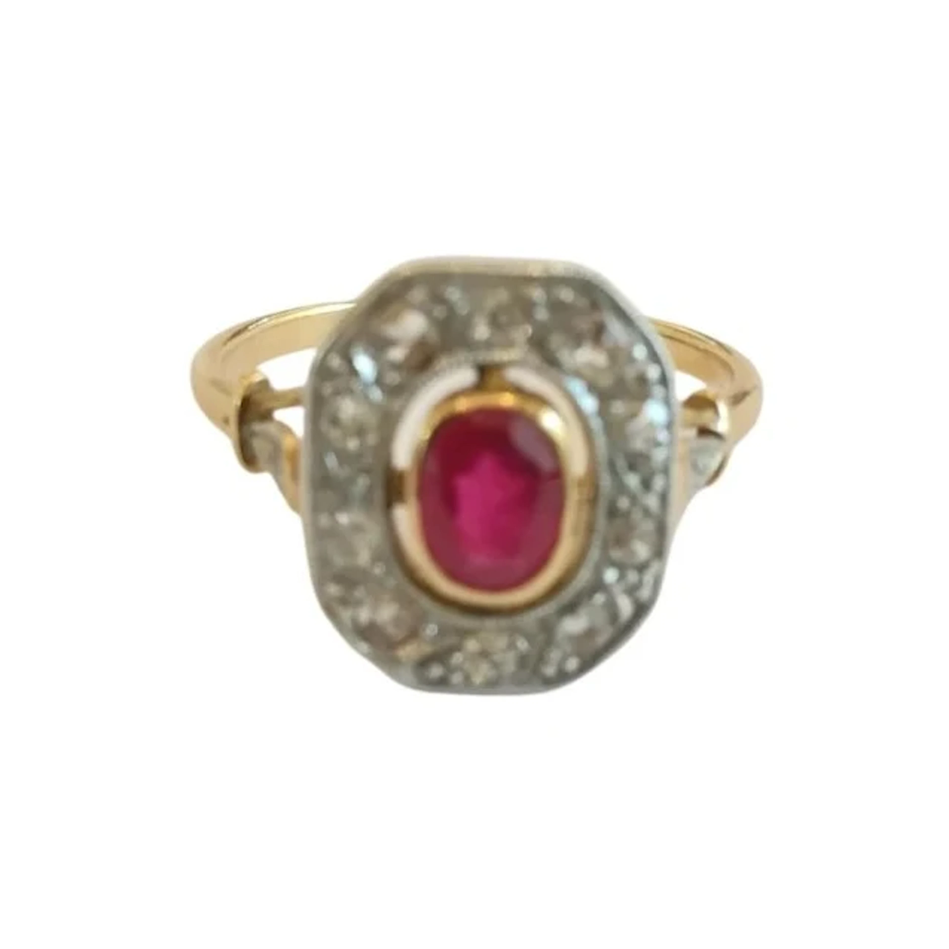 Yellow gold ring with rubies and diamonds