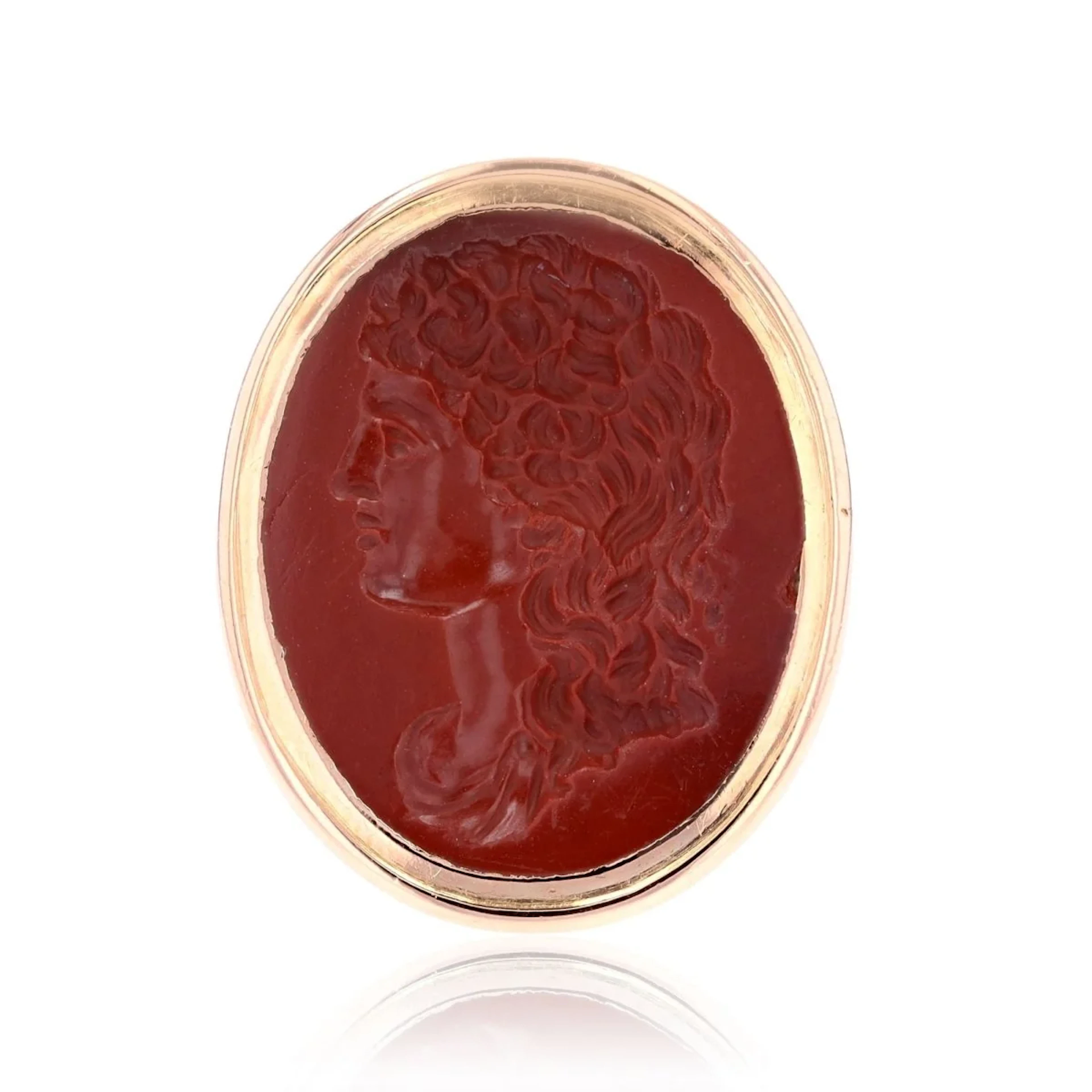 Ring old intaglio in yellow gold and red jasper