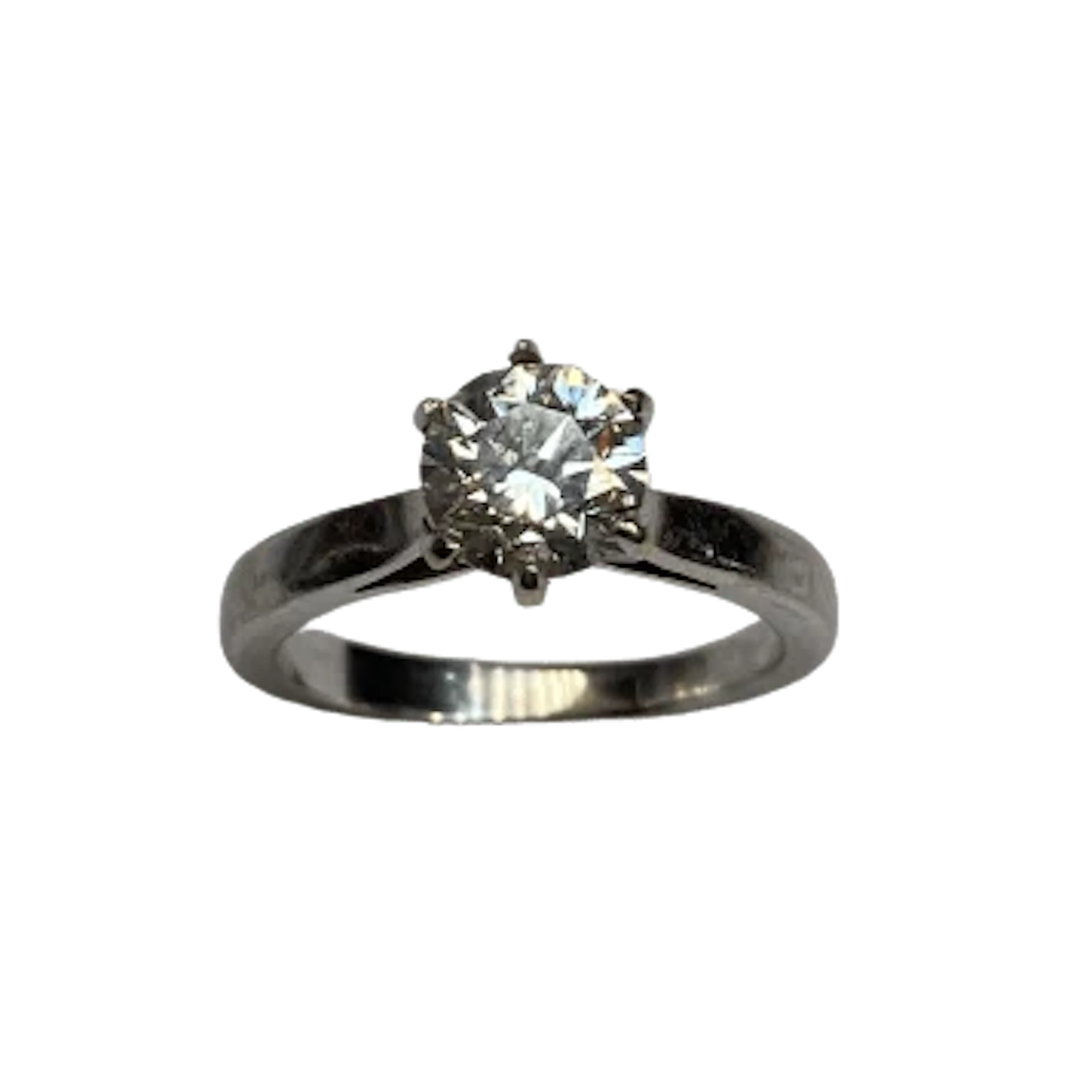 White Gold Solitaire Ring with Diamond