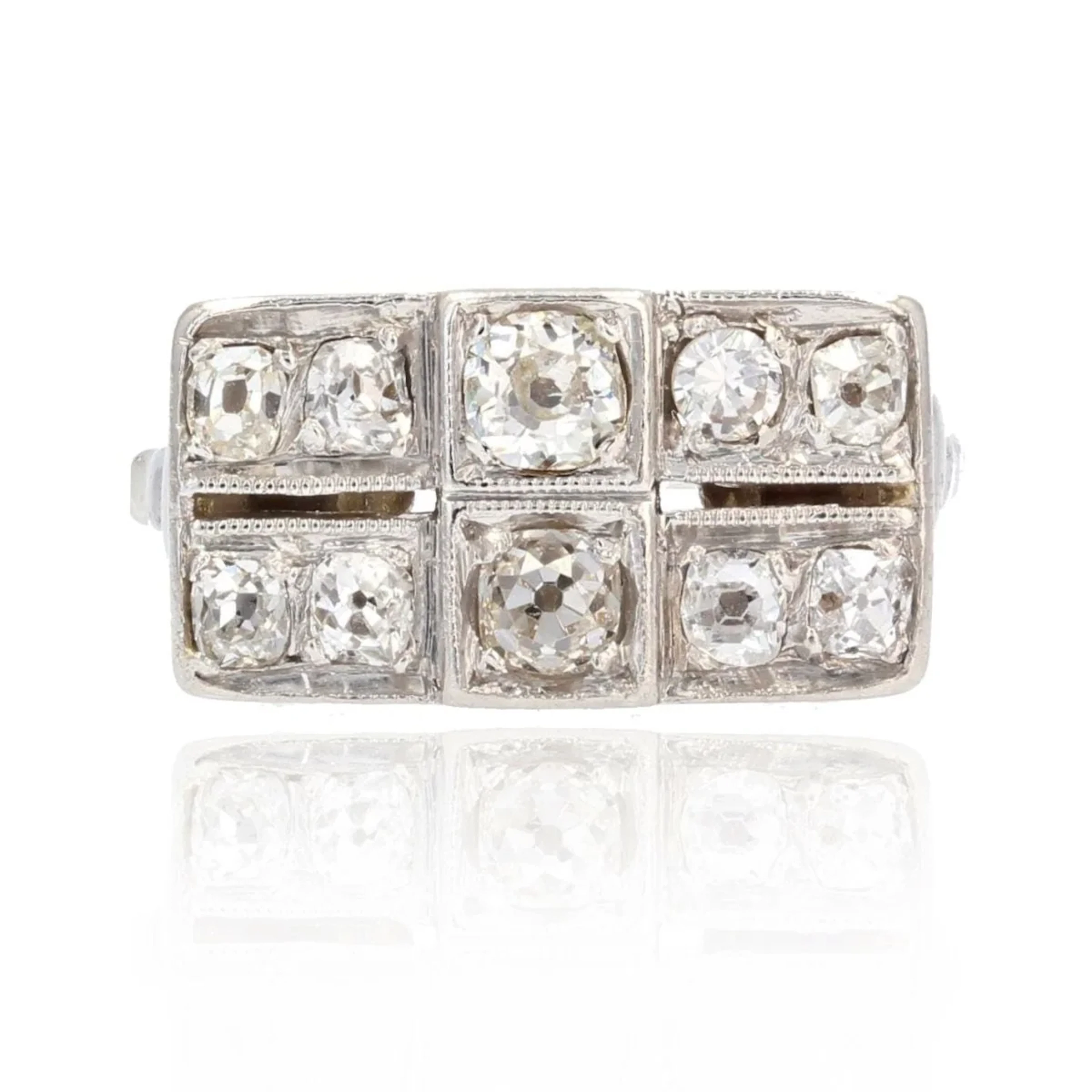 Pavé ring in white gold, platinum and diamonds
