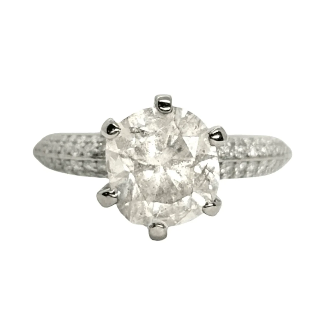 White Gold Solitaire Ring with Diamonds
