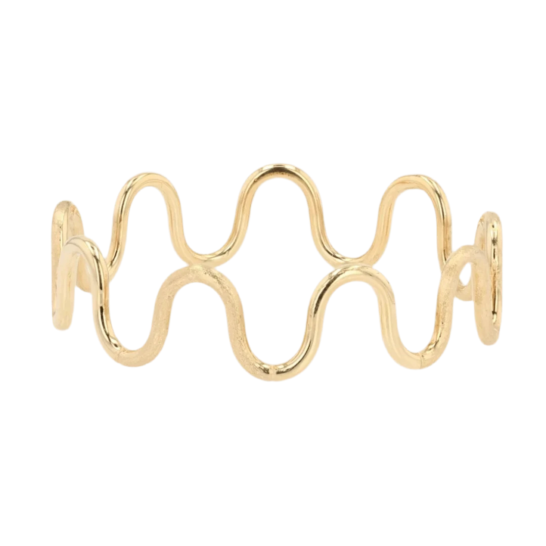 Yellow gold bangle bracelet