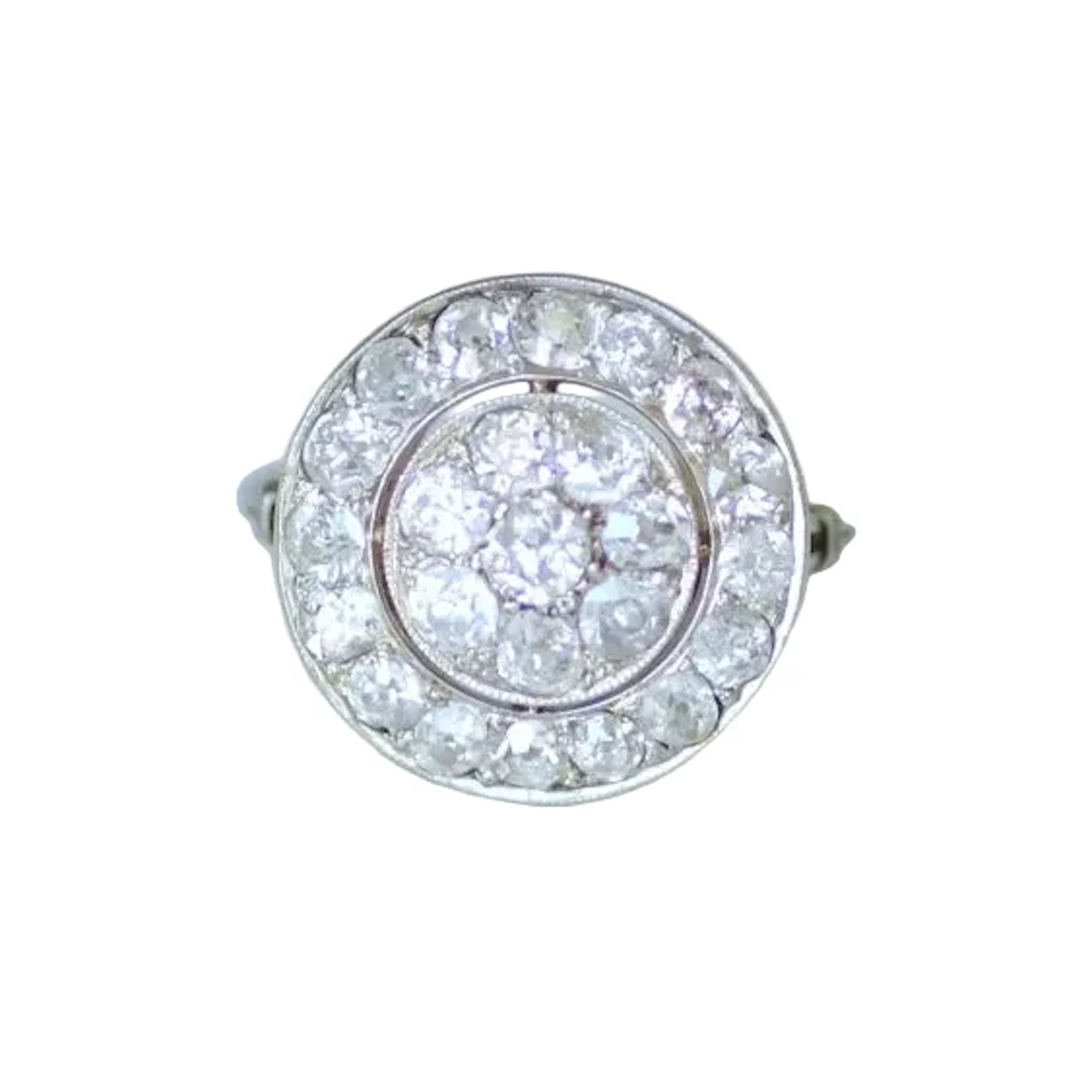 Bague Entourage en or blanc, platine et diamants