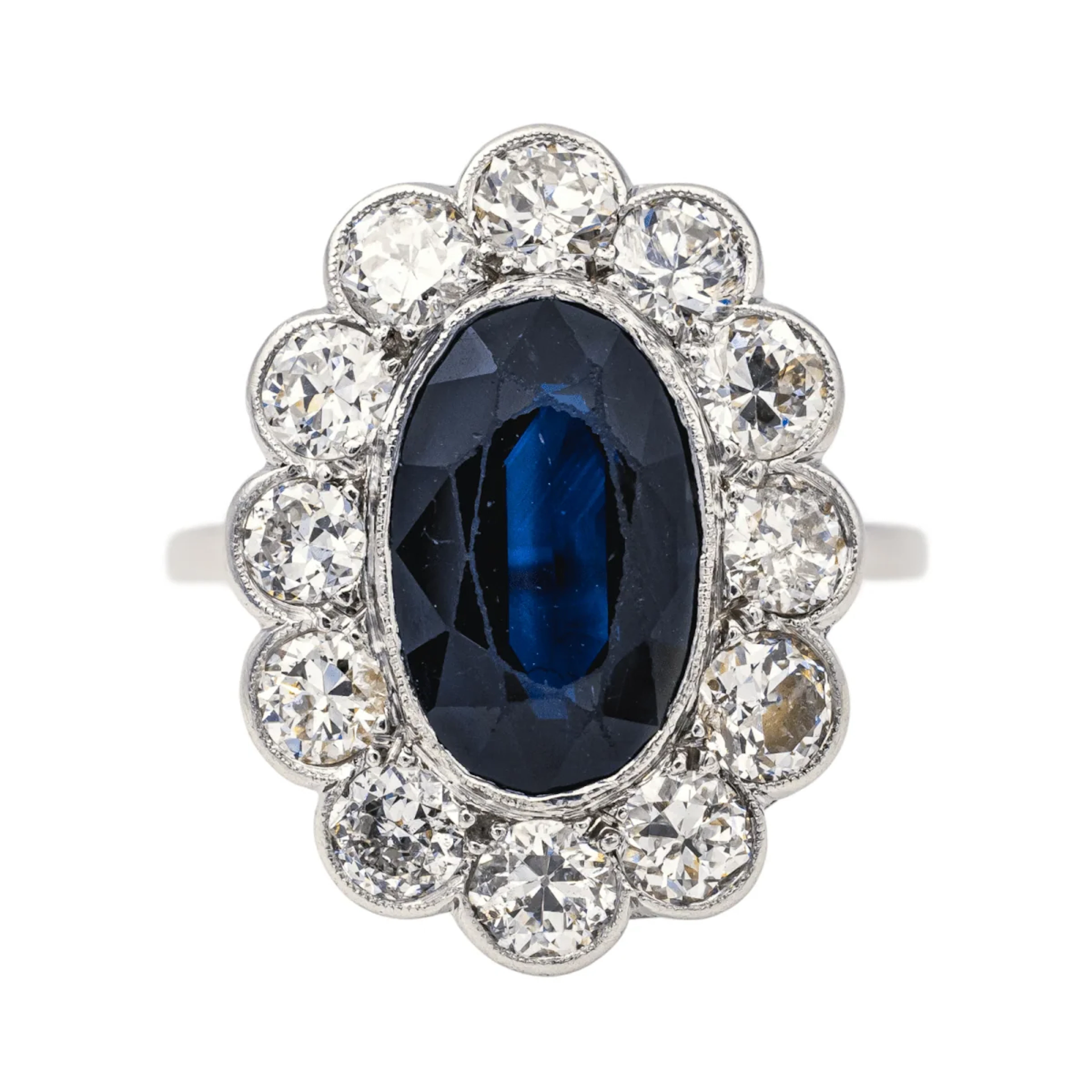 Bague Pompadour en platine, saphir et diamants
