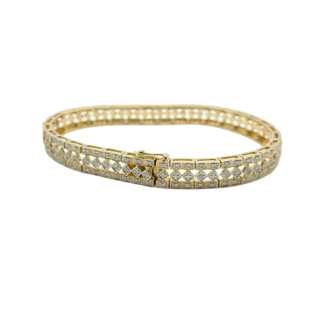 Bracelet in yellow gold and diamonds.