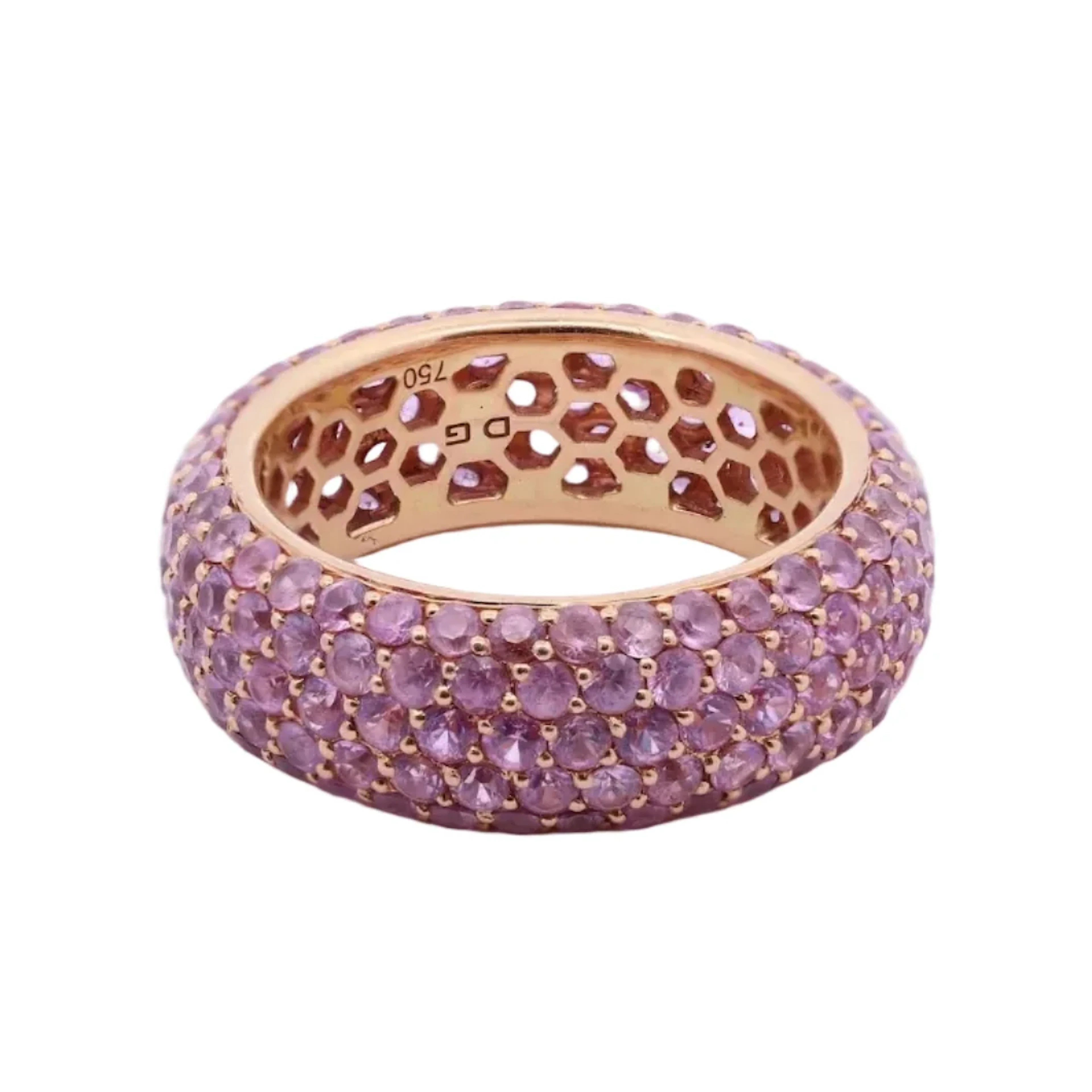 Yellow Gold Wedding Band with Sapphires