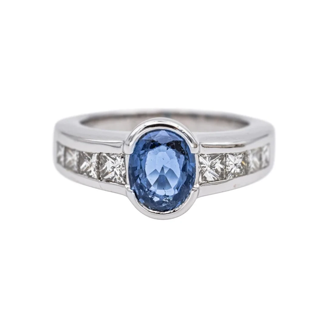 Jonc ring in white gold, sapphire and diamonds