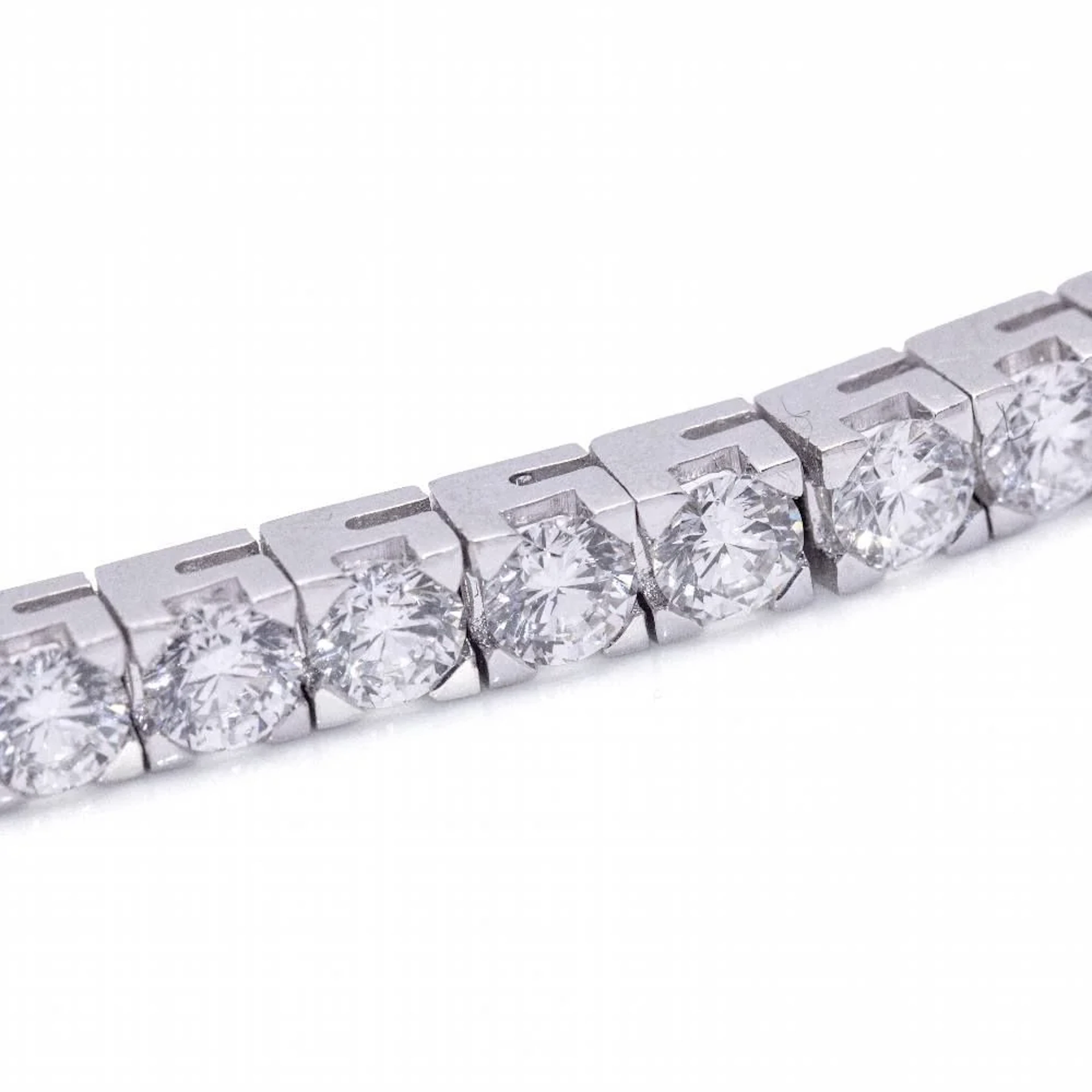 Bracelet Line in white gold and diamonds
