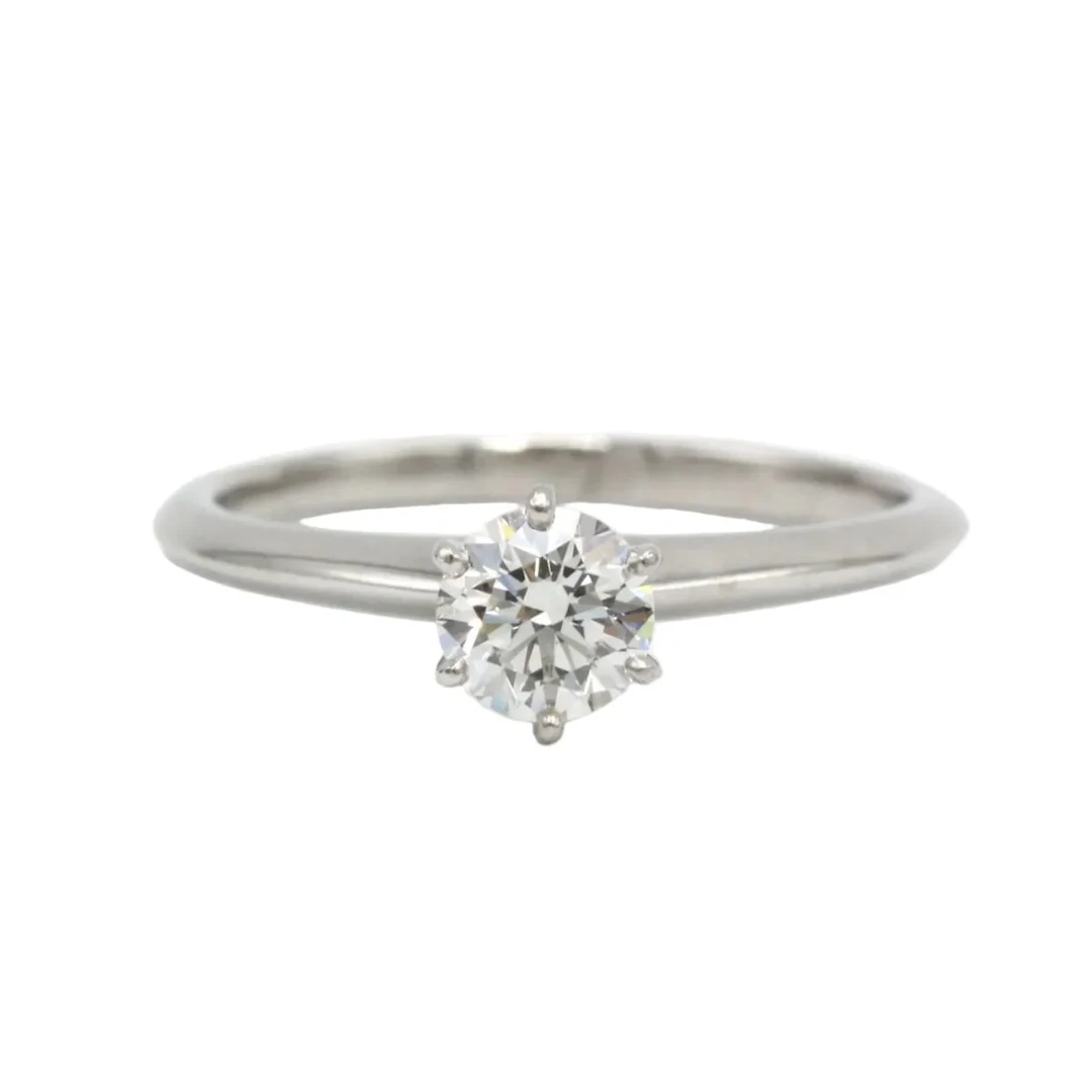 TIFFANY & CO. "Setting" Solitaire Ring in Platinum with a Diamond