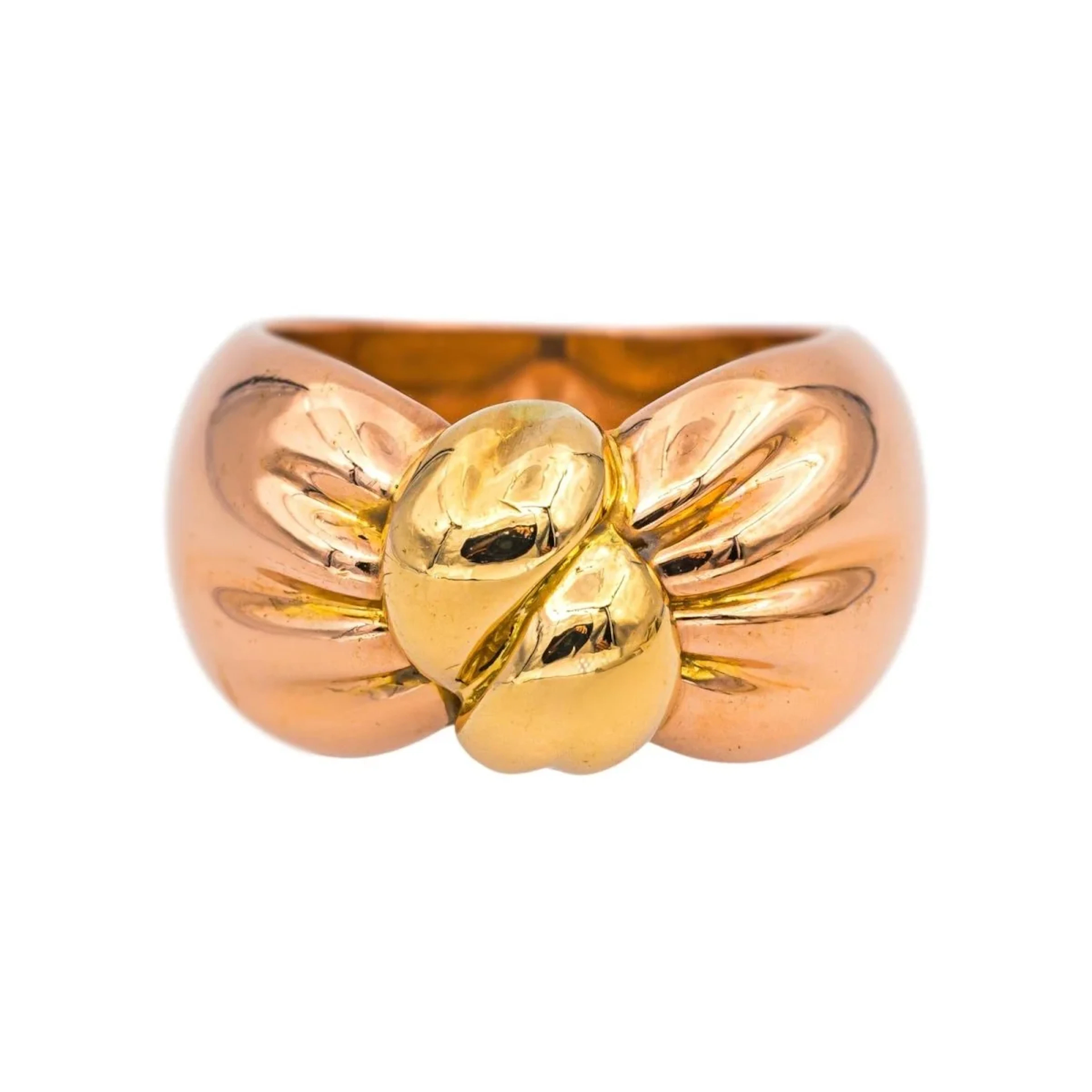 VAN CLEEF & ARPELS Cocktail Ring in yellow gold and rose gold