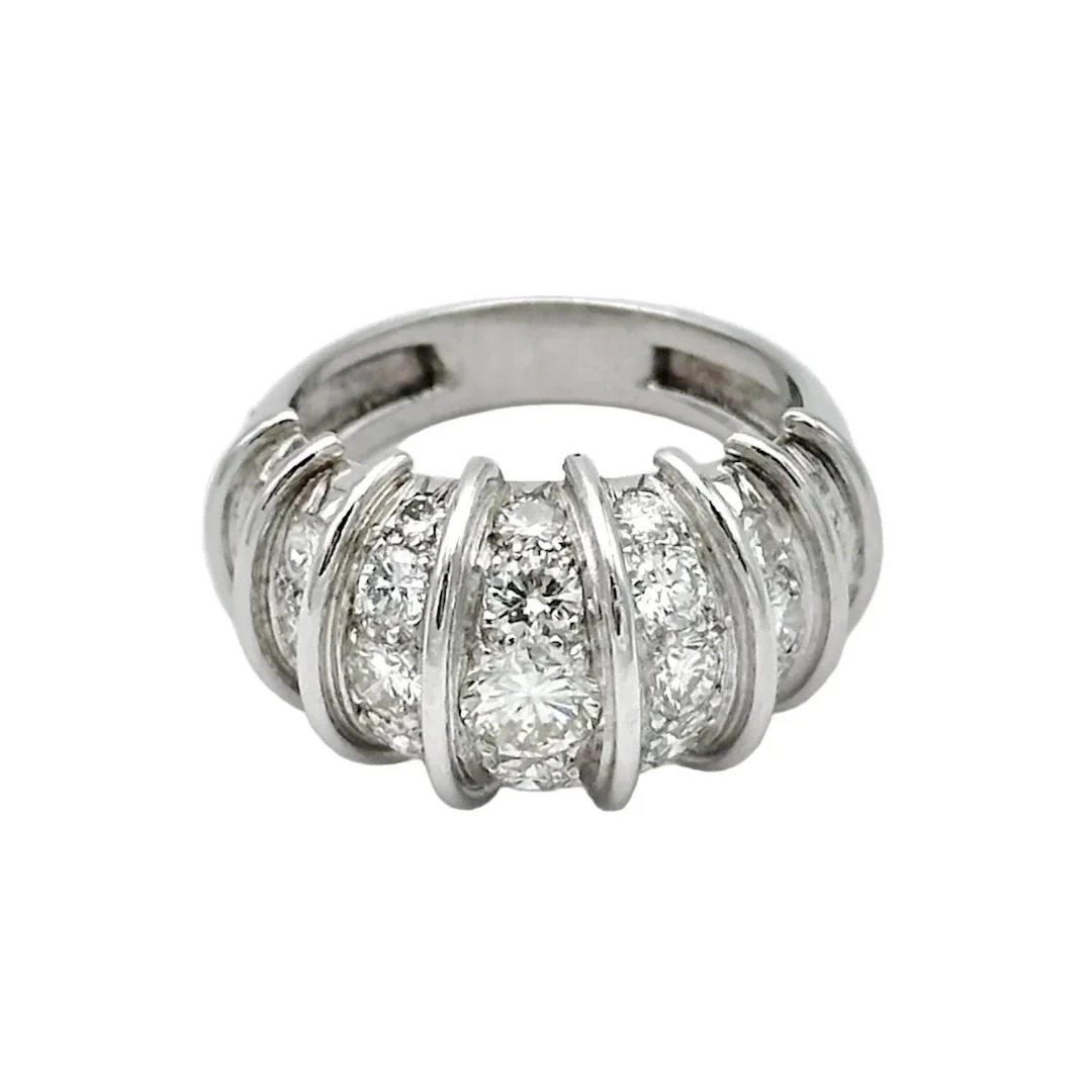 Jonc ring in white gold and diamonds