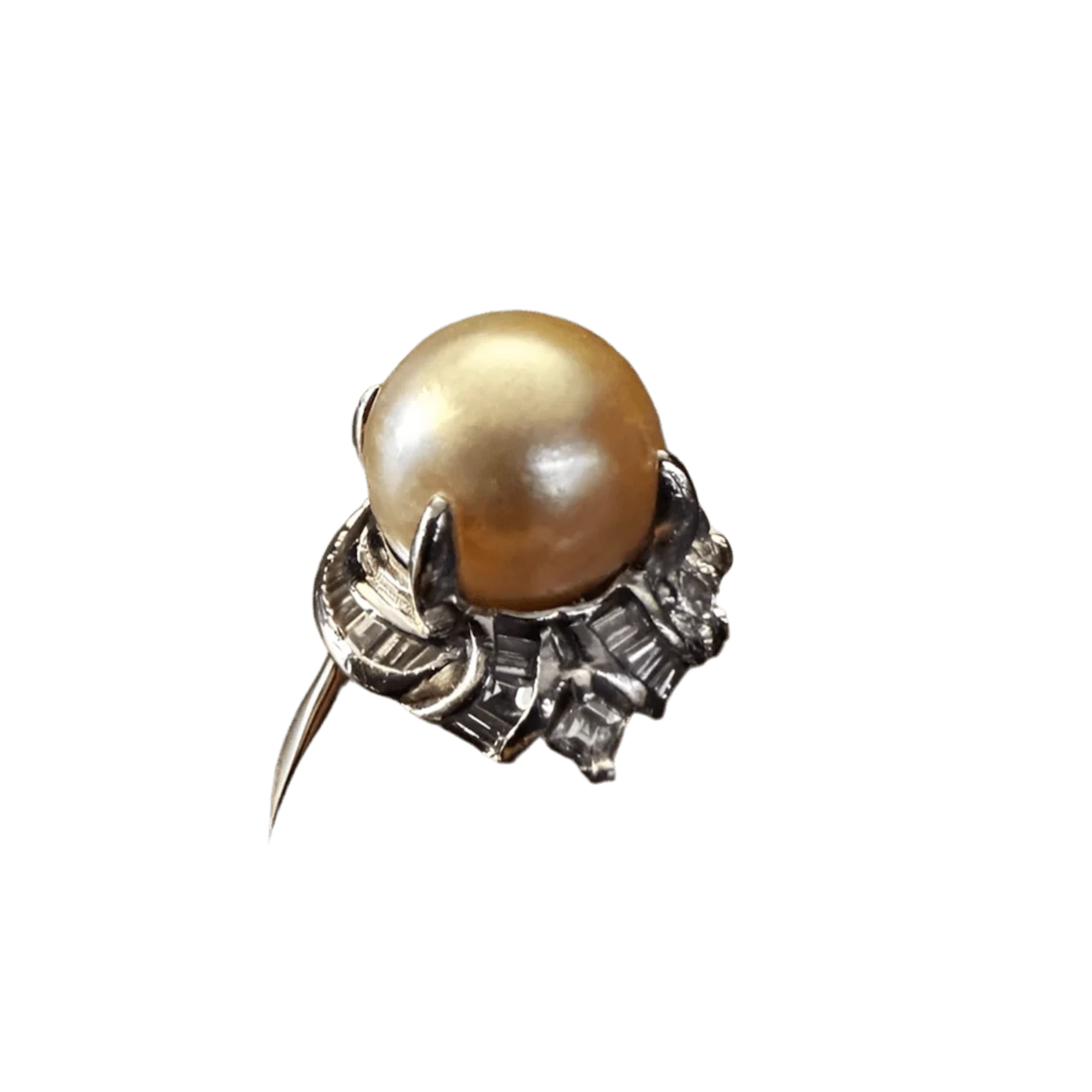 Ring Solitaire in paltinium, pearl and diamonds