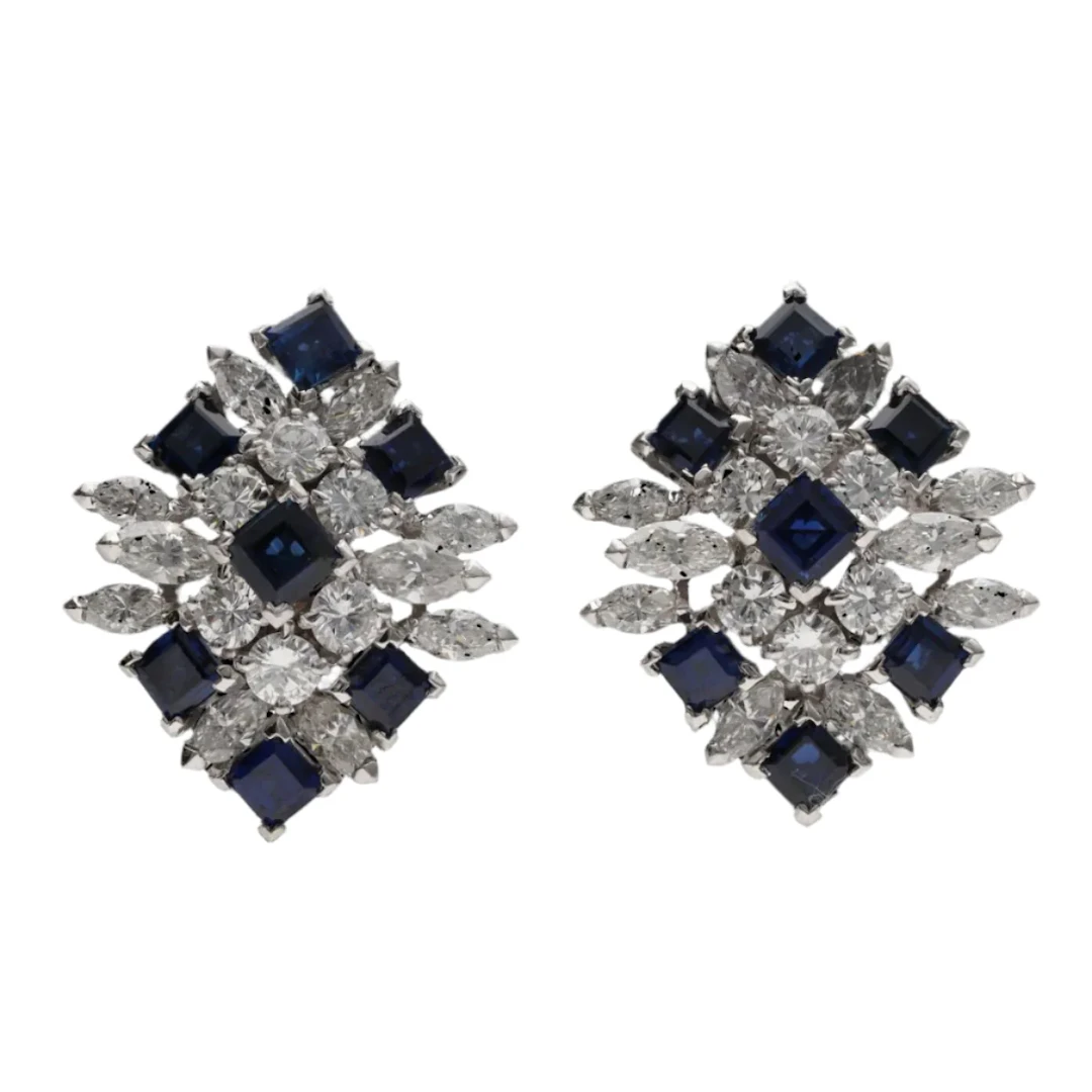 Earrings PIAGET clips in paltinium, sapphires and diamonds