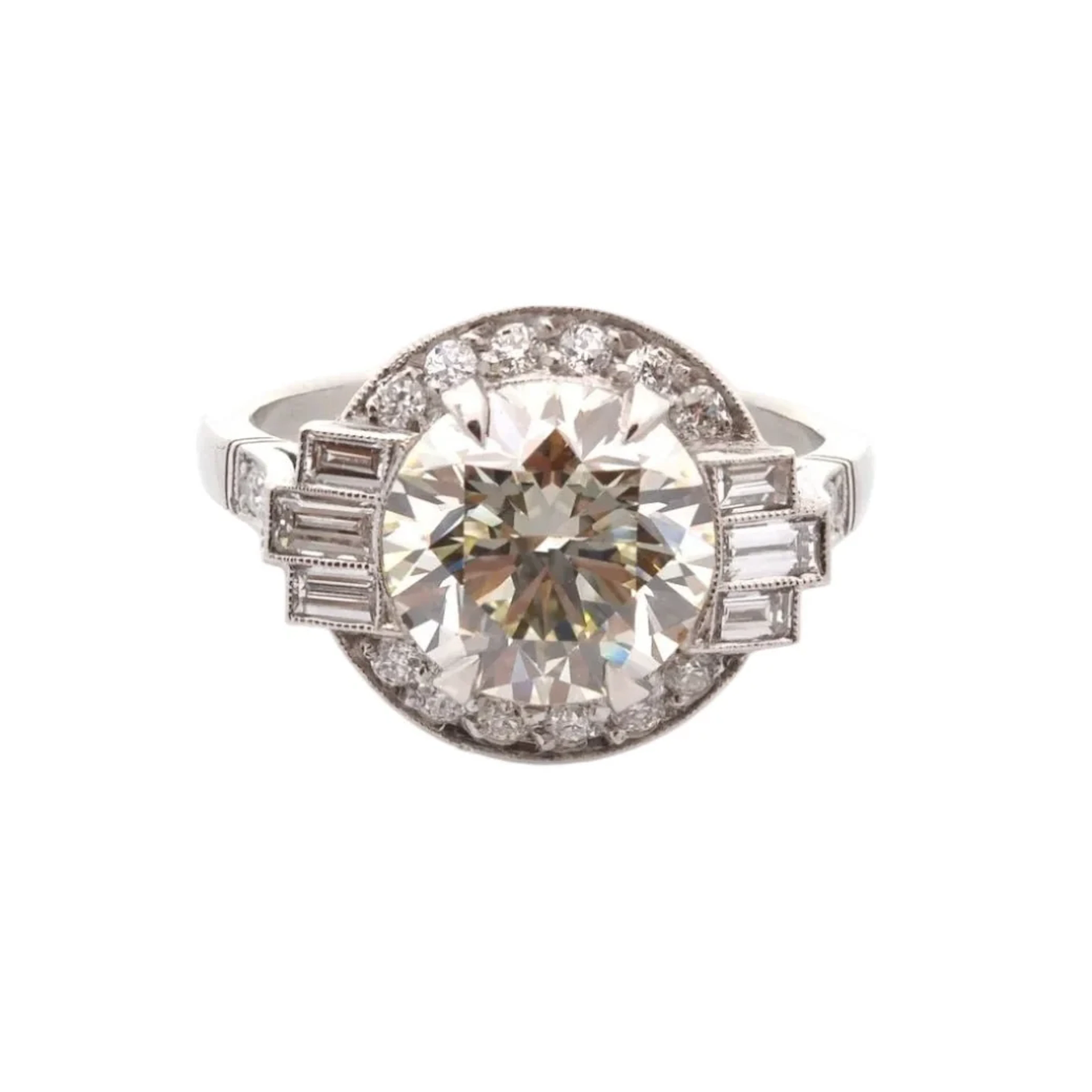 Pompadour ring in platinum and diamonds