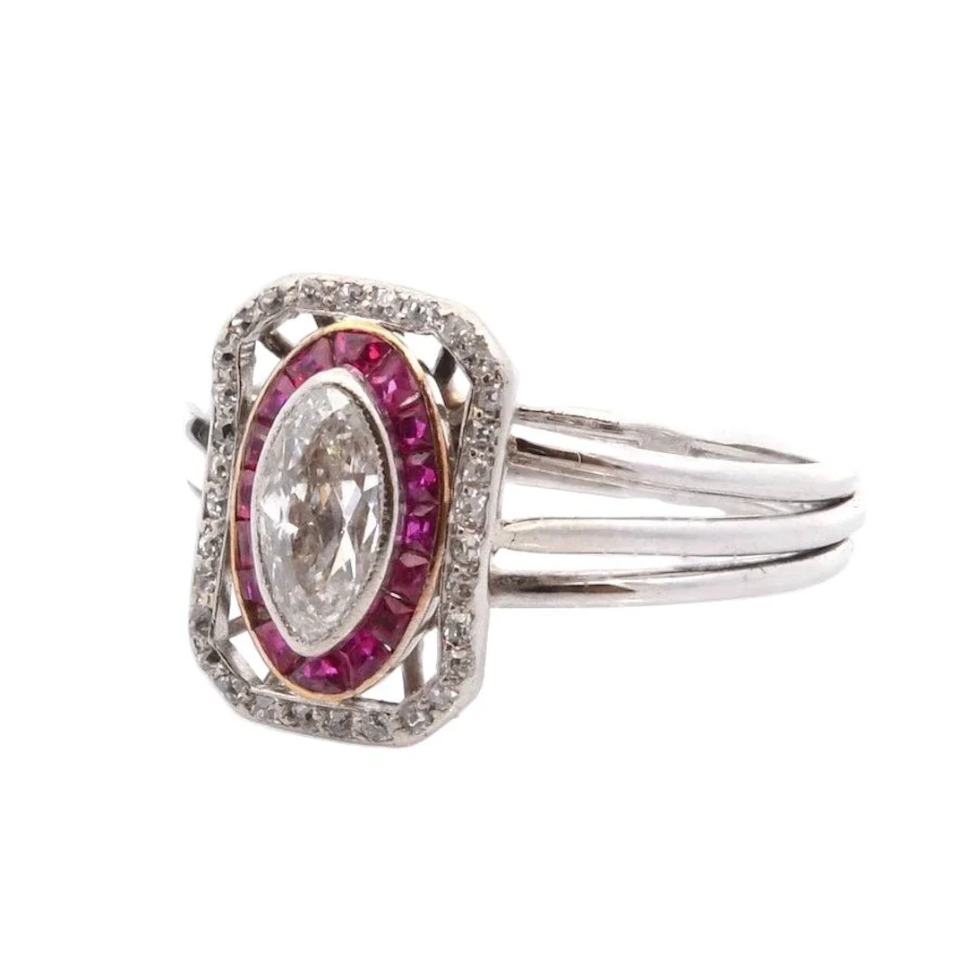 Entourage ring in yellow gold and platinum with diamonds and rubies
