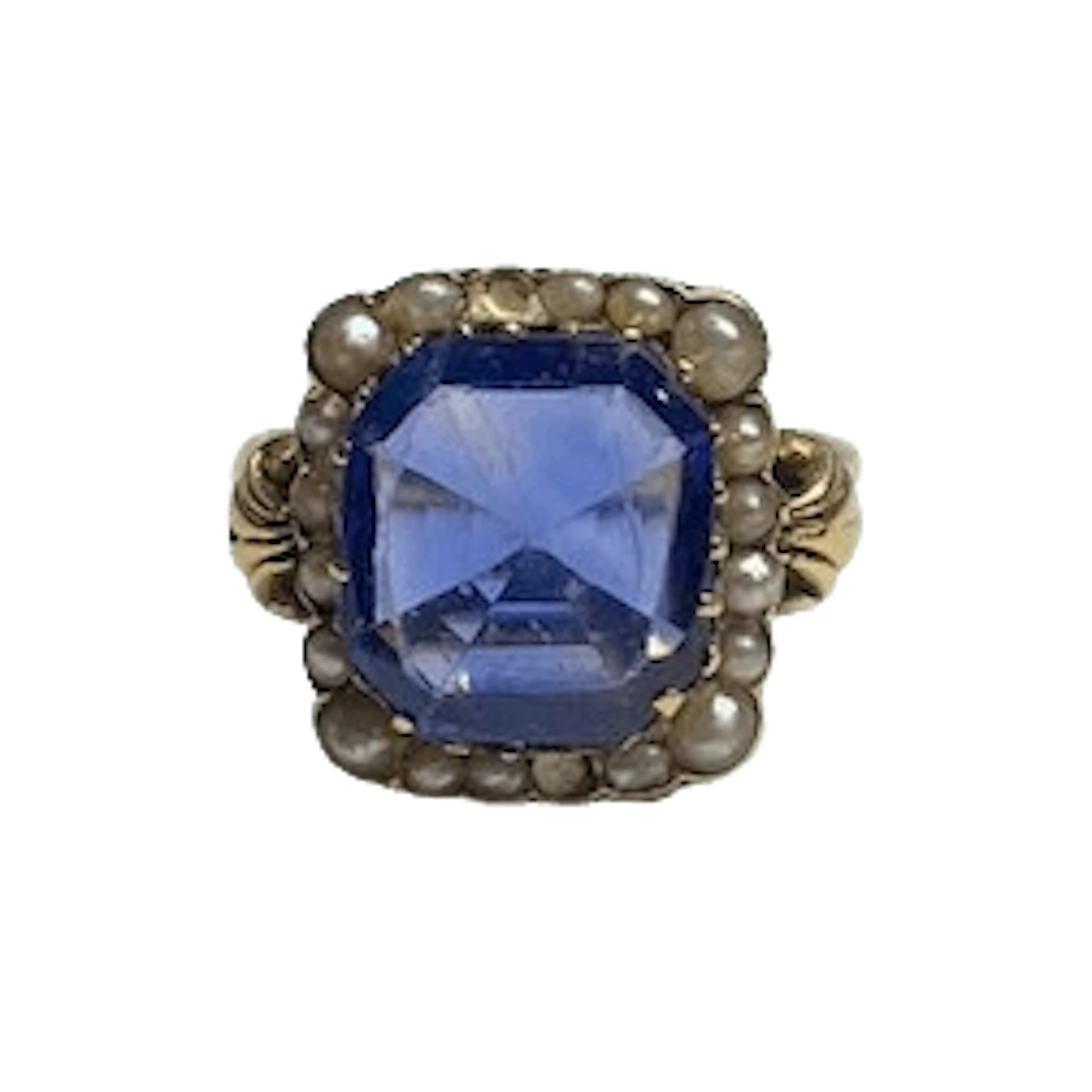 "Entourage" Ring in Yellow Gold, Sapphire, and Pearls