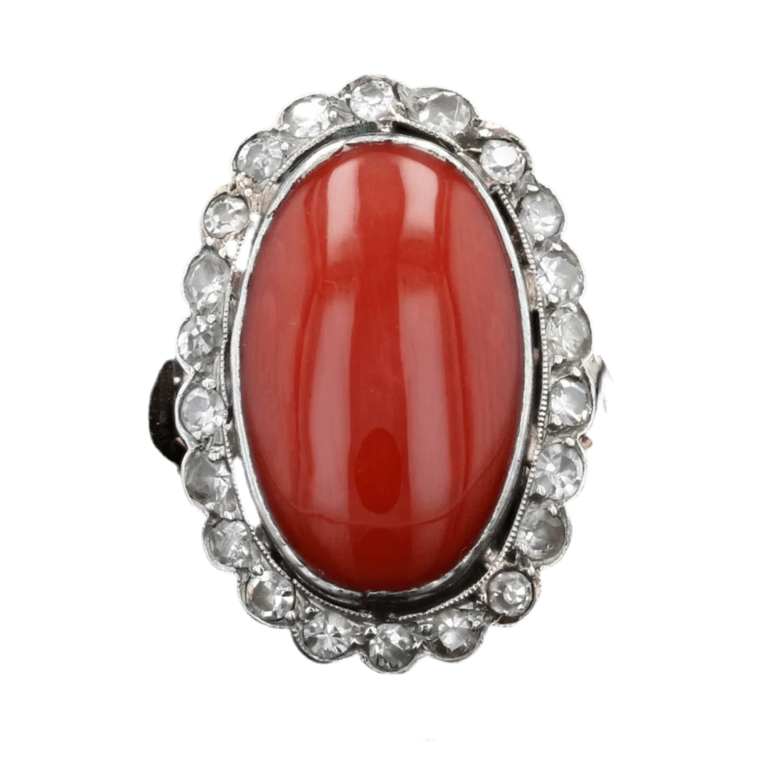 Pompadour ring in yellow gold, platinum, coral and diamonds
