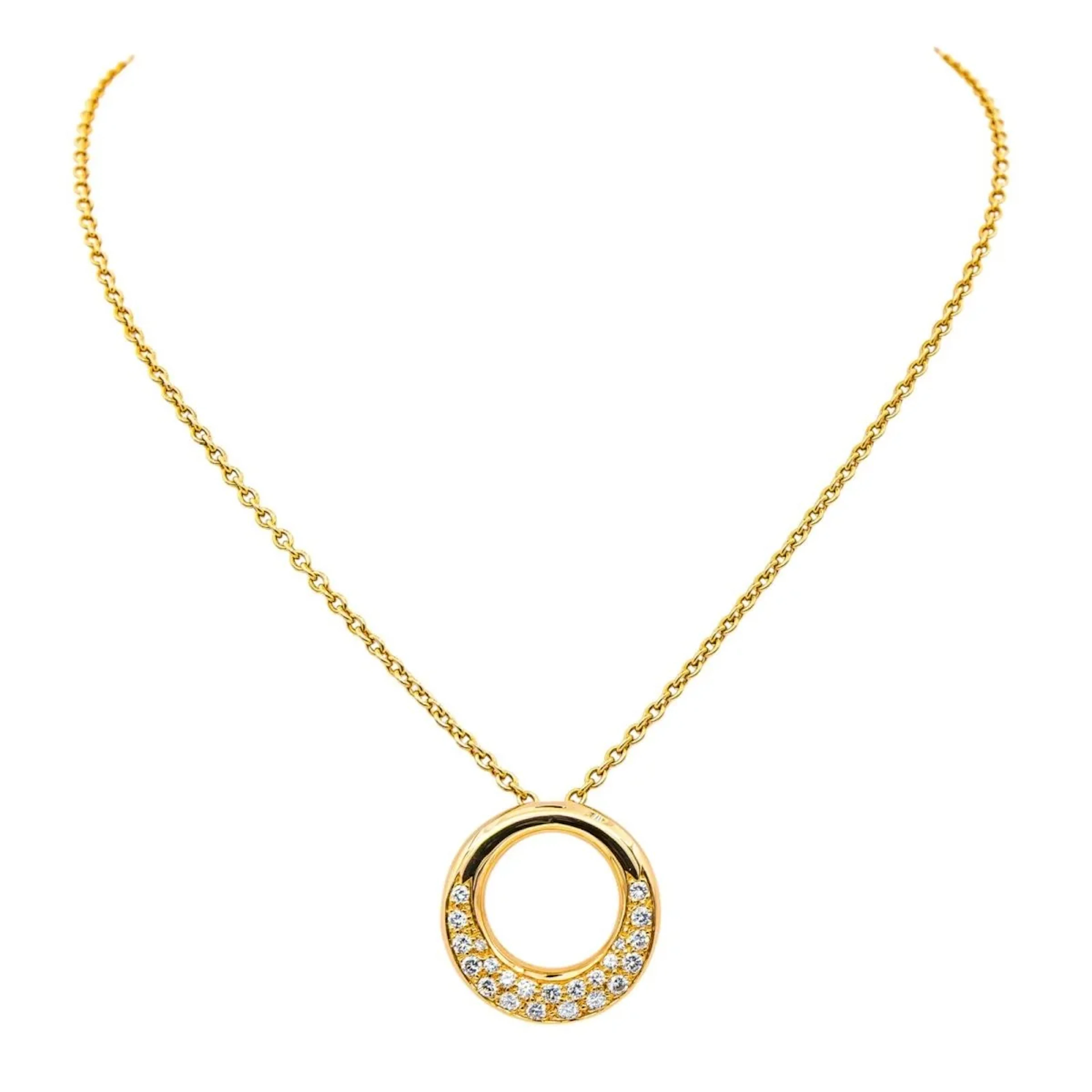 Necklace Pendant in yellow gold and diamonds