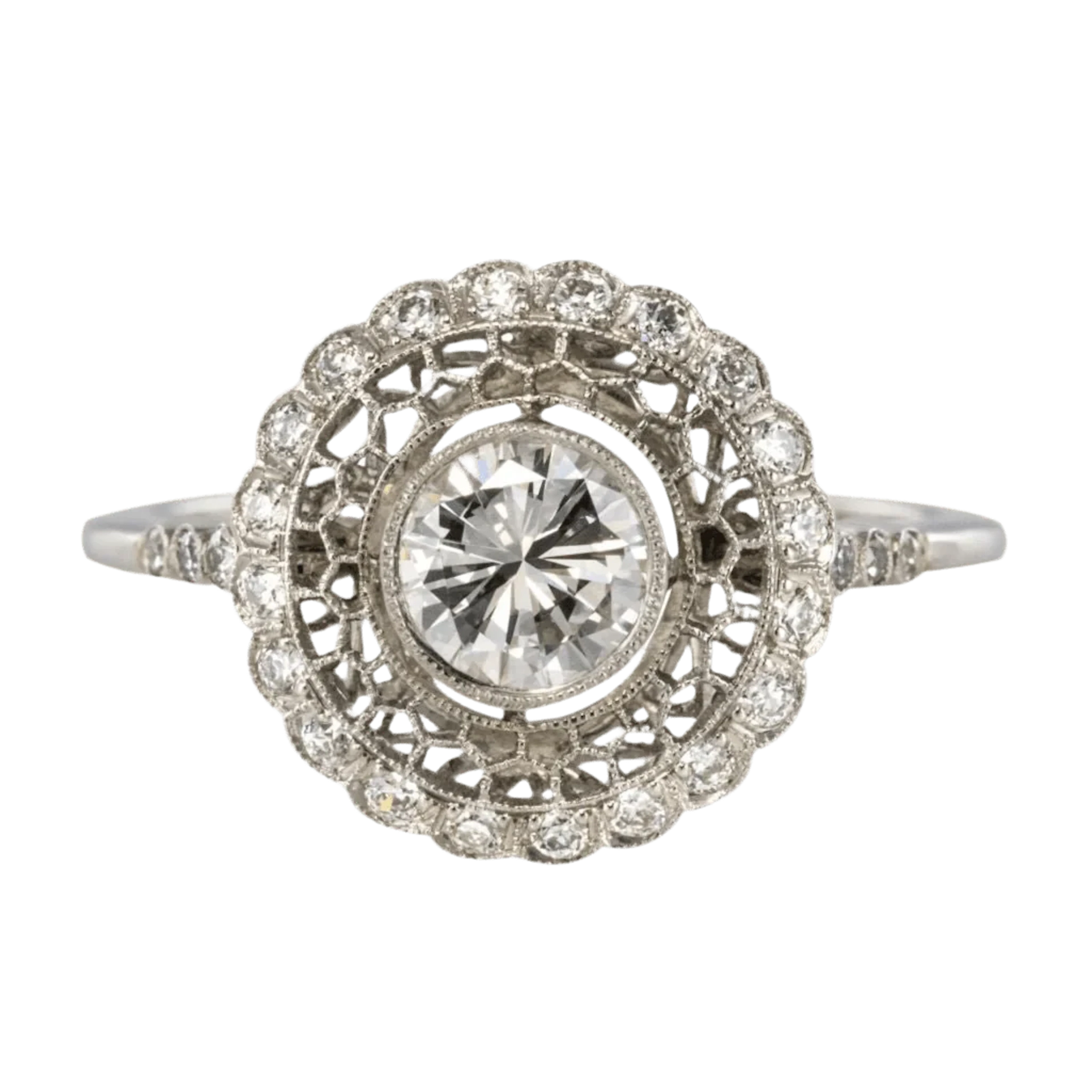 Marguerite ring in platinum and diamonds