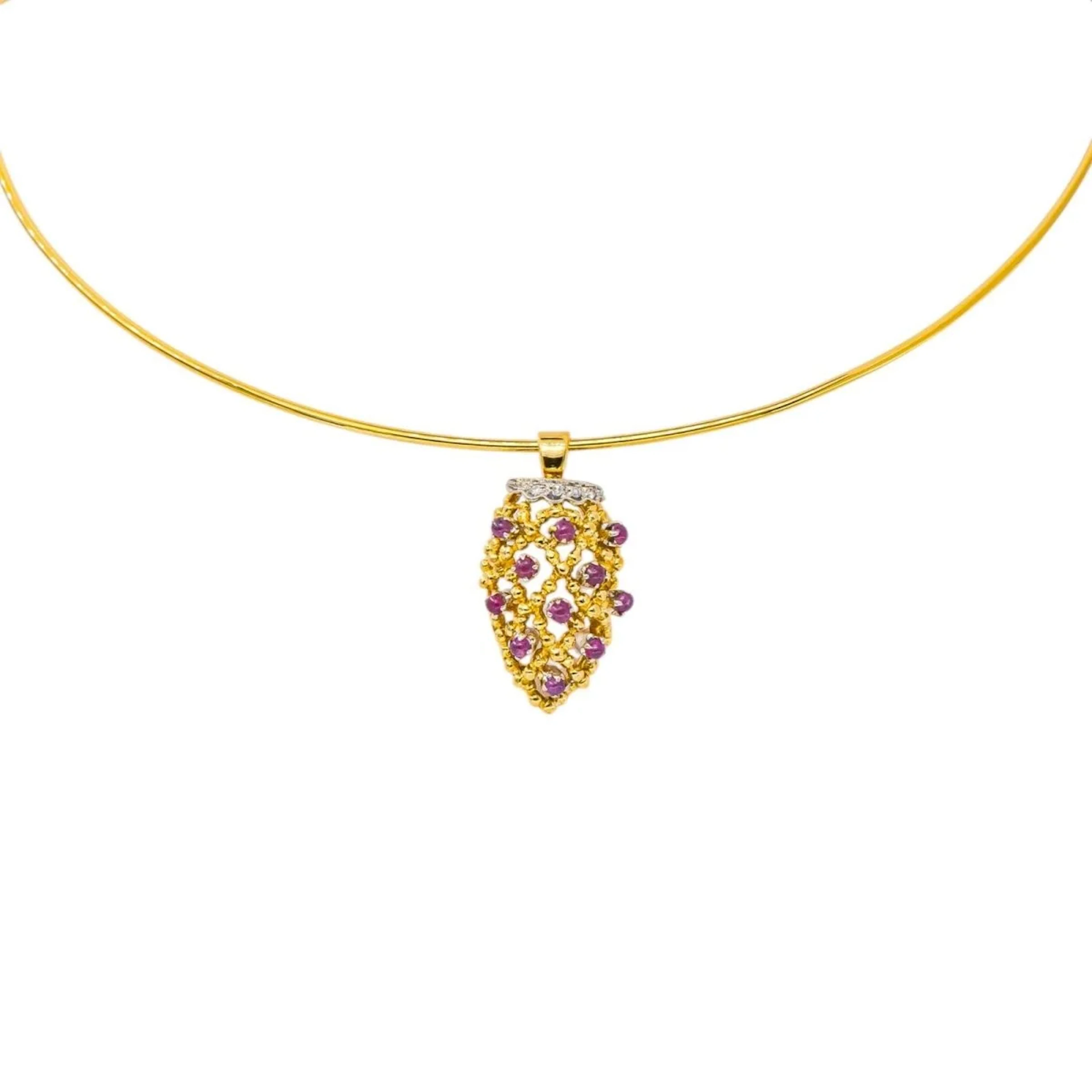 Semi-Rigid Yellow gold Ruby Necklace
