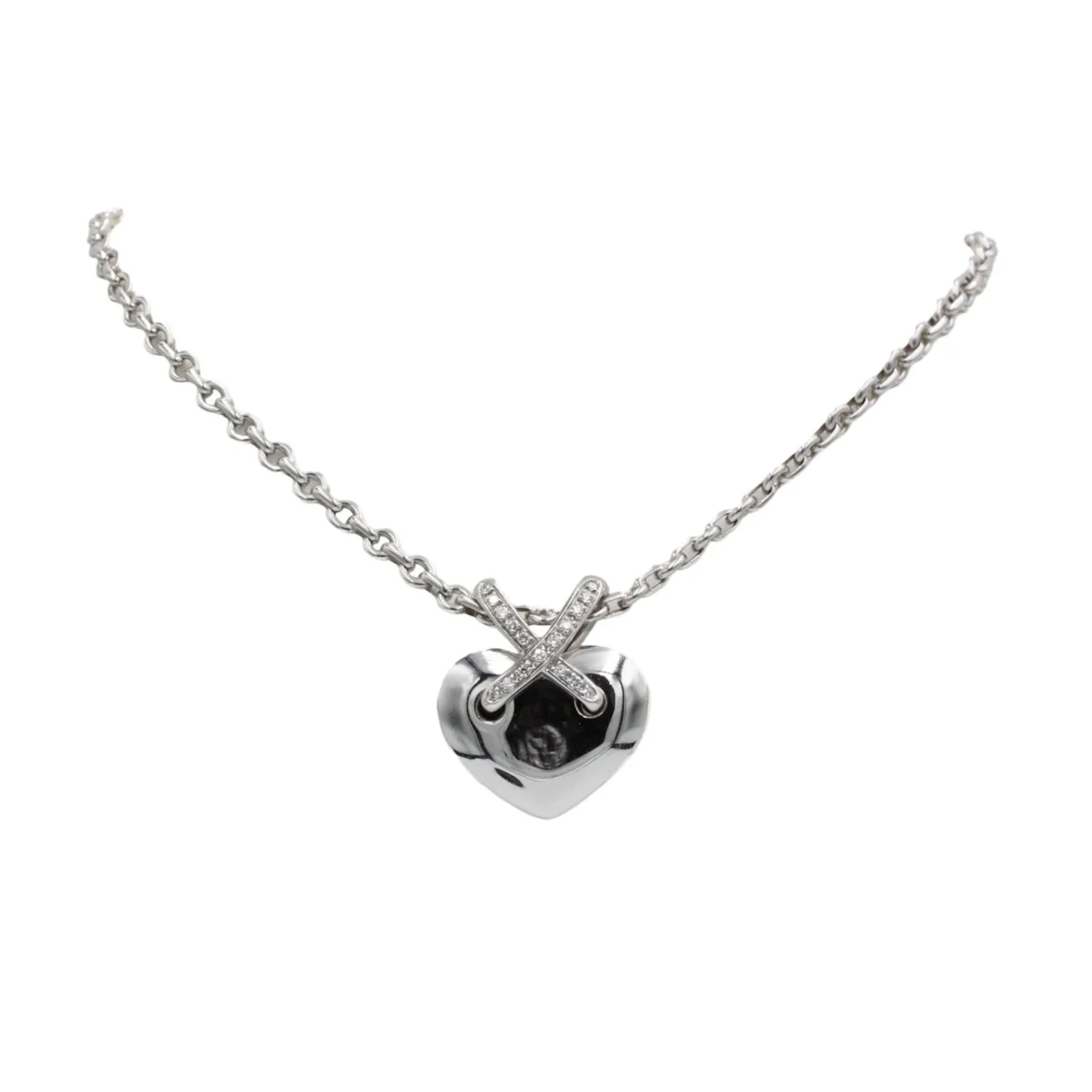 CHAUMET "Coeur Lien" Necklace in white gold and Diamonds