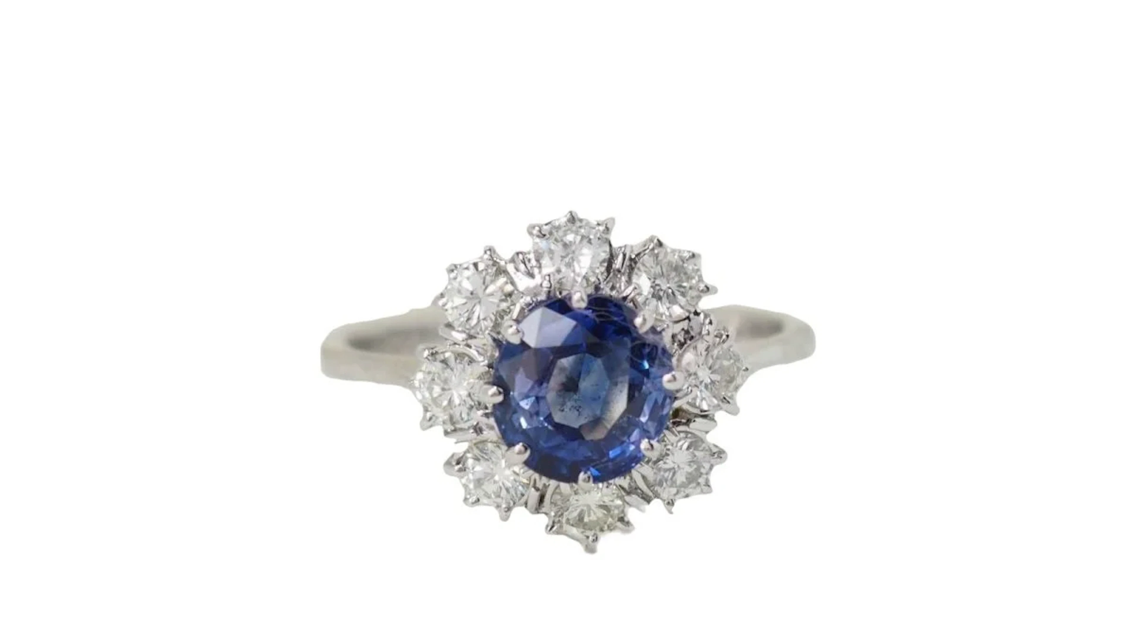 Marguerite ring in white gold, sapphire and diamonds