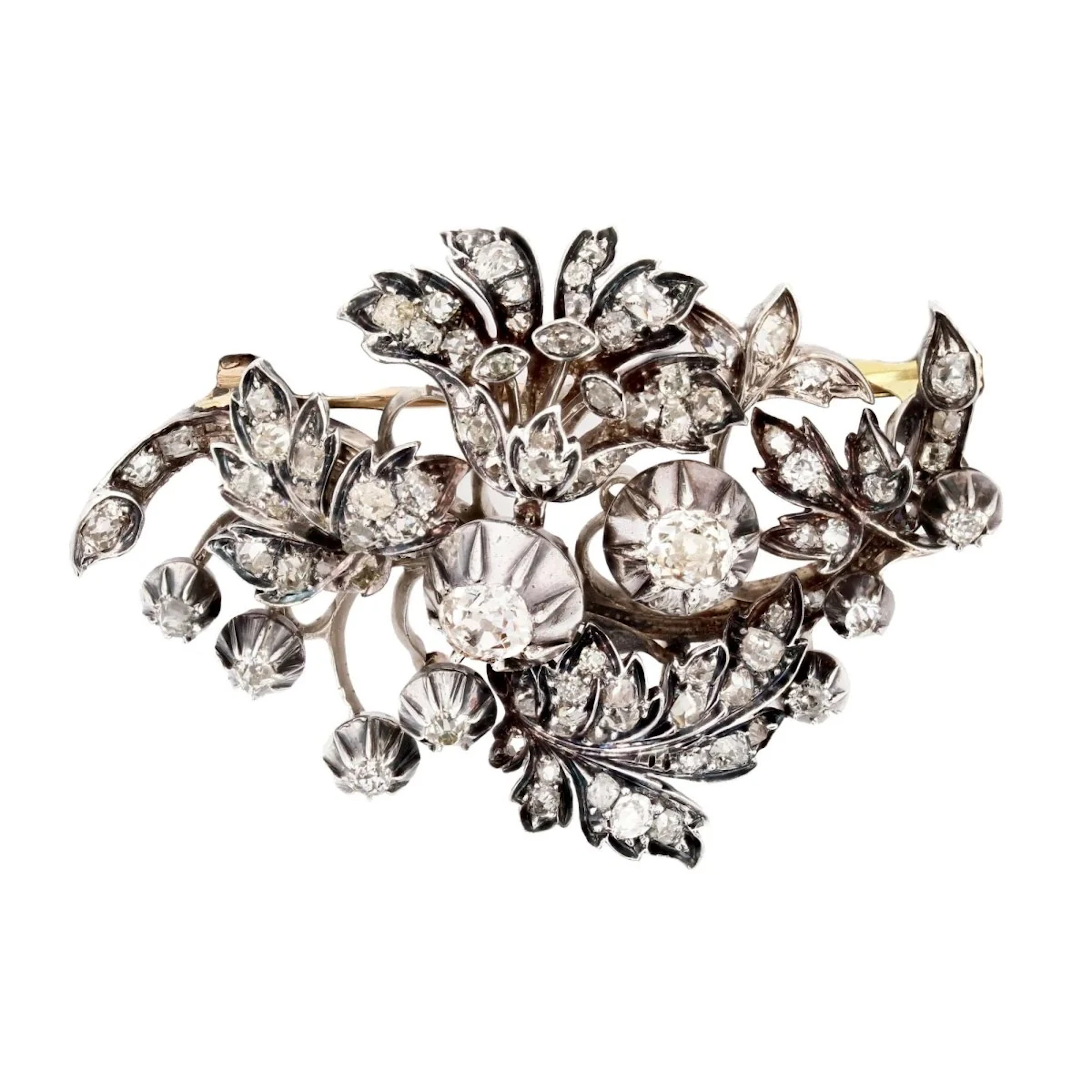 Brooch Pin in yellow gold, silver and diamonds