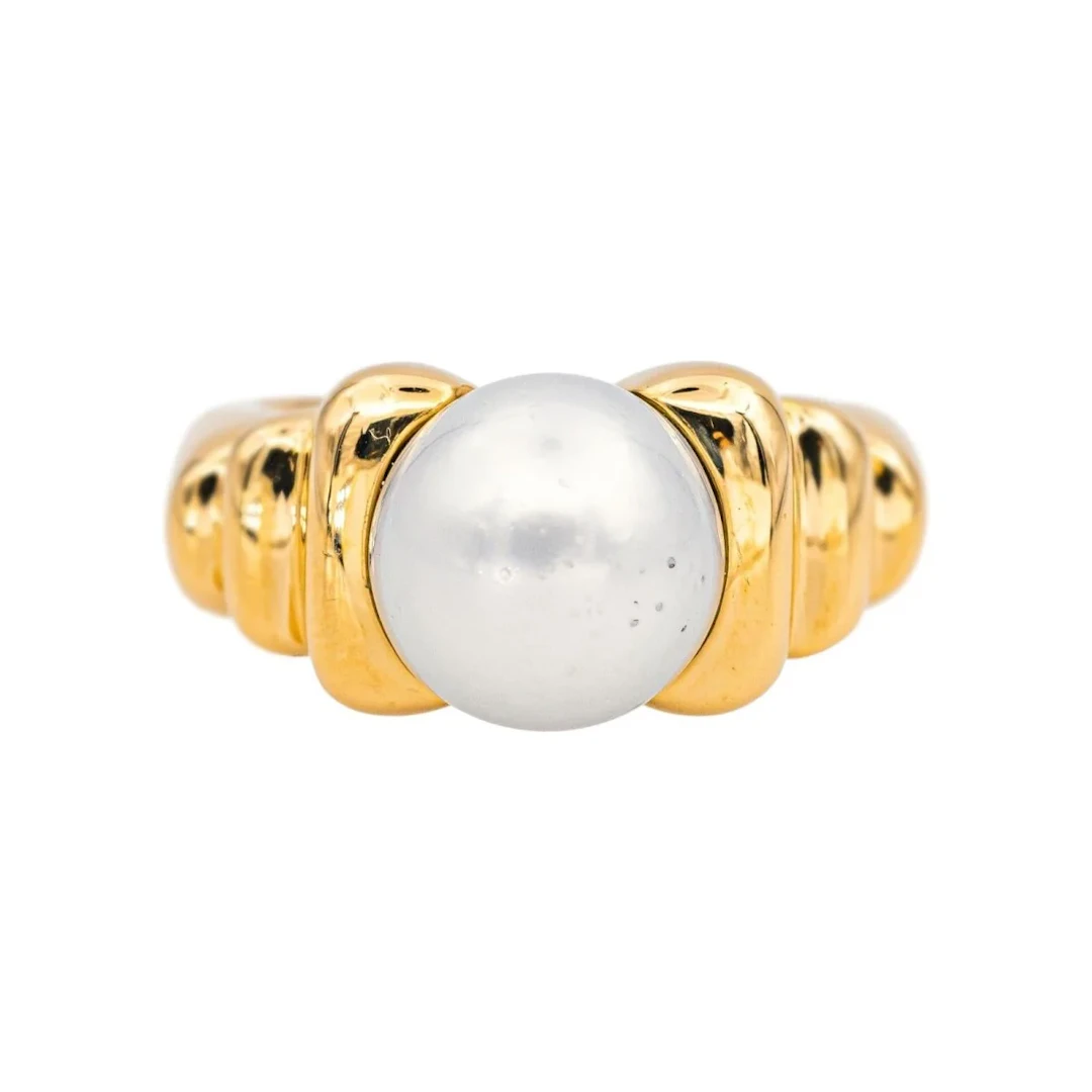 Ring CHAUMET in yellow gold and pearl