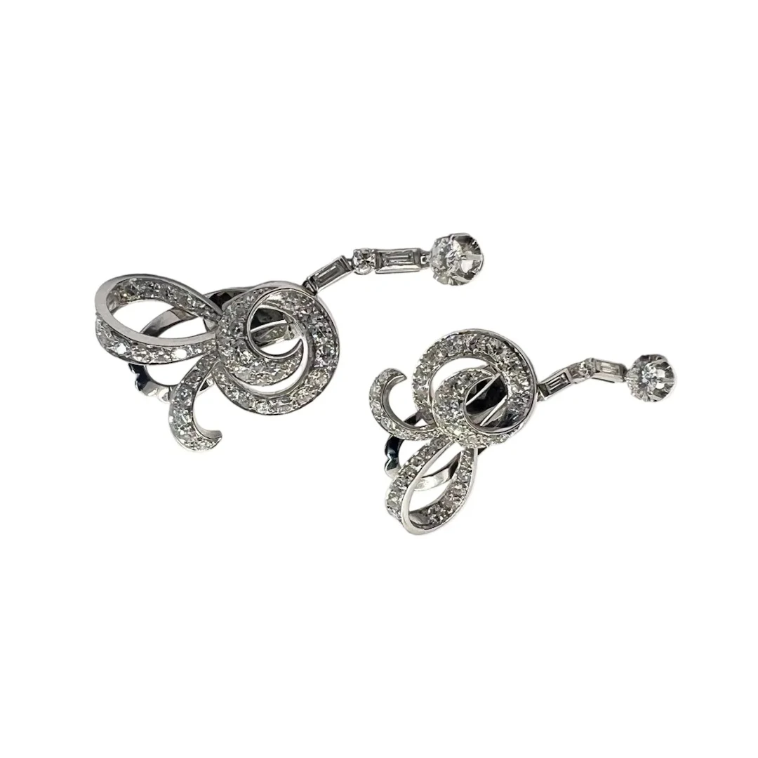Boucles d'oreilles Pendantes en platine et diamants
