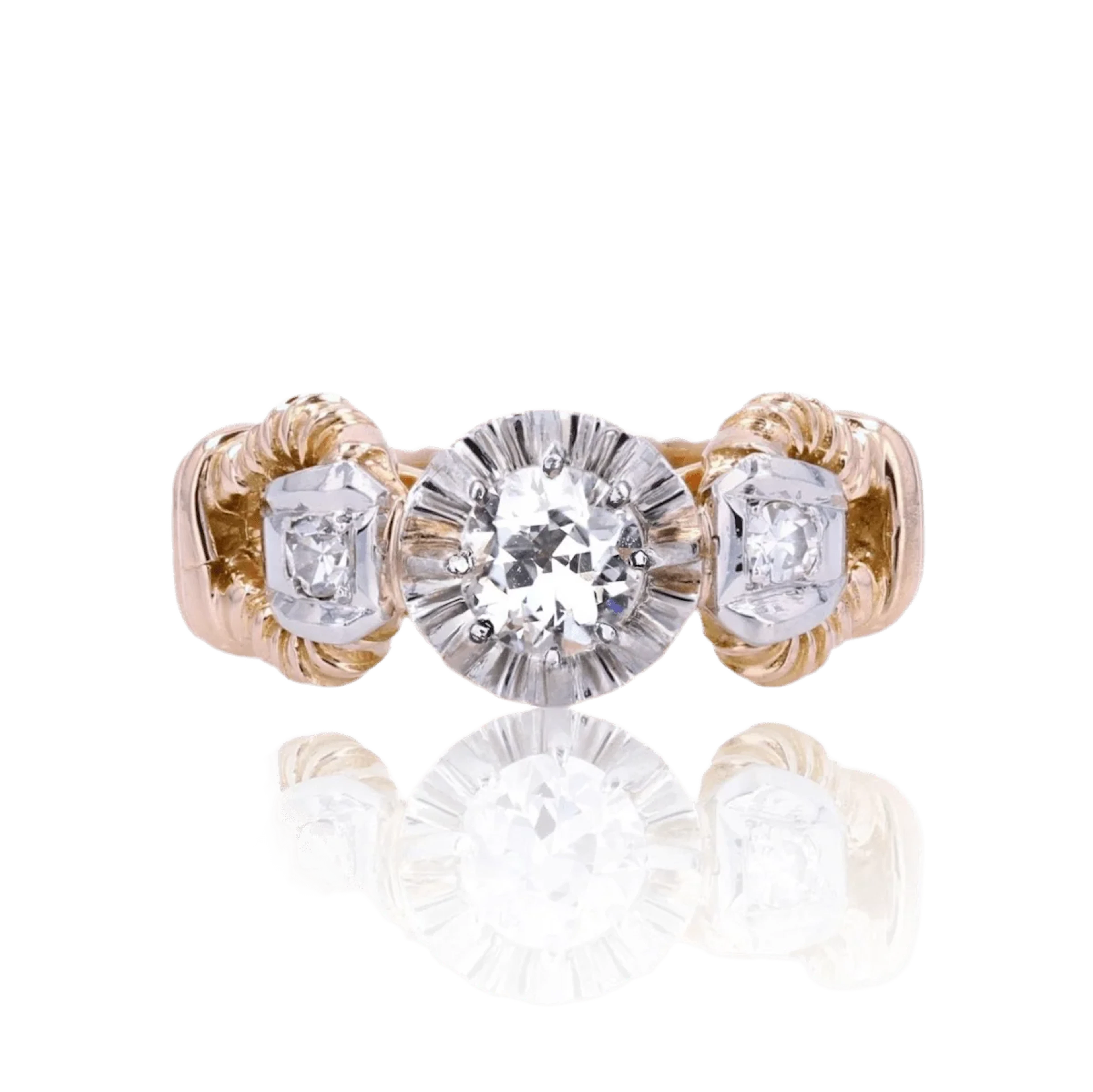 Solitaire ring in yellow gold, platinum and diamonds