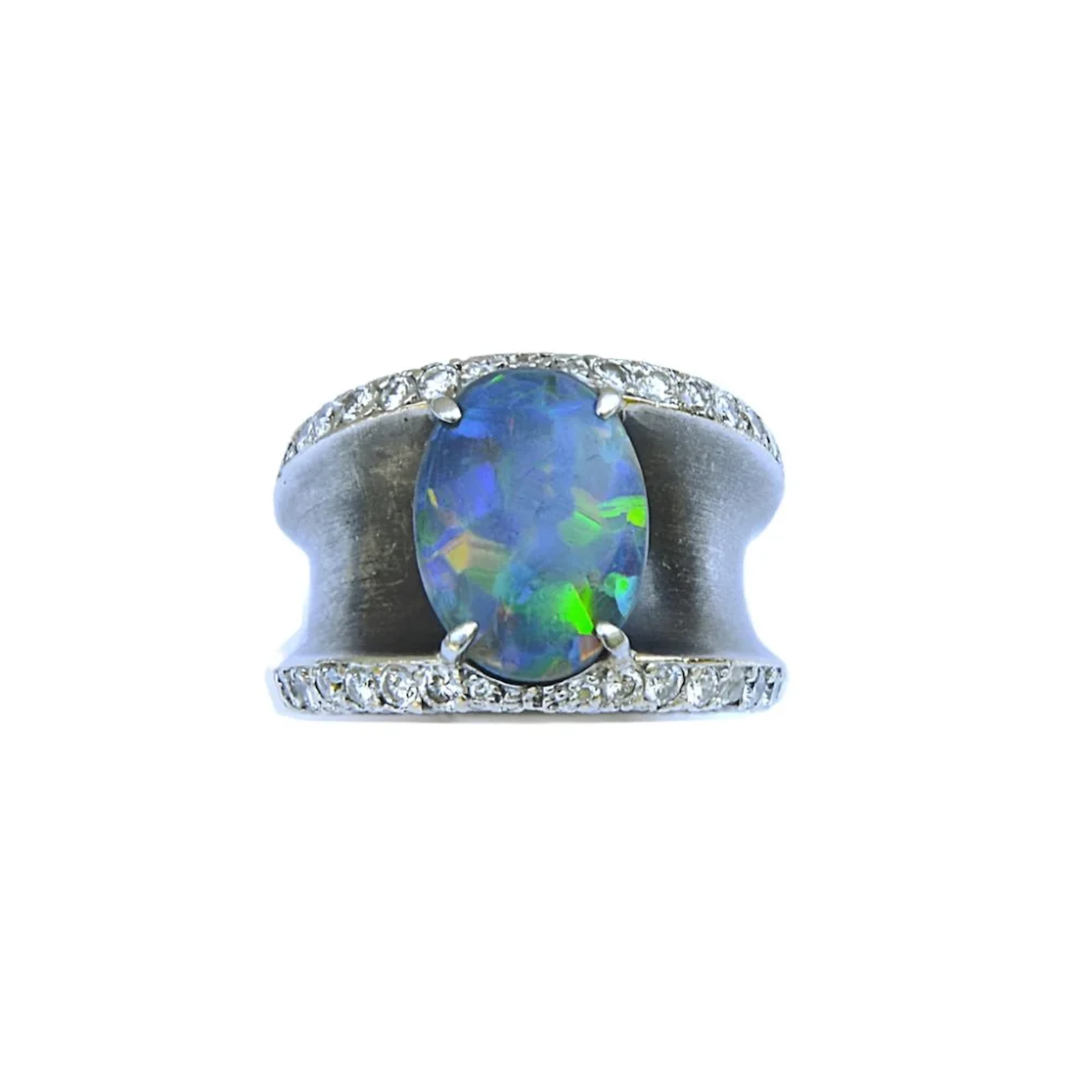 Lorenz Baümer ring in silver, platinum and opal