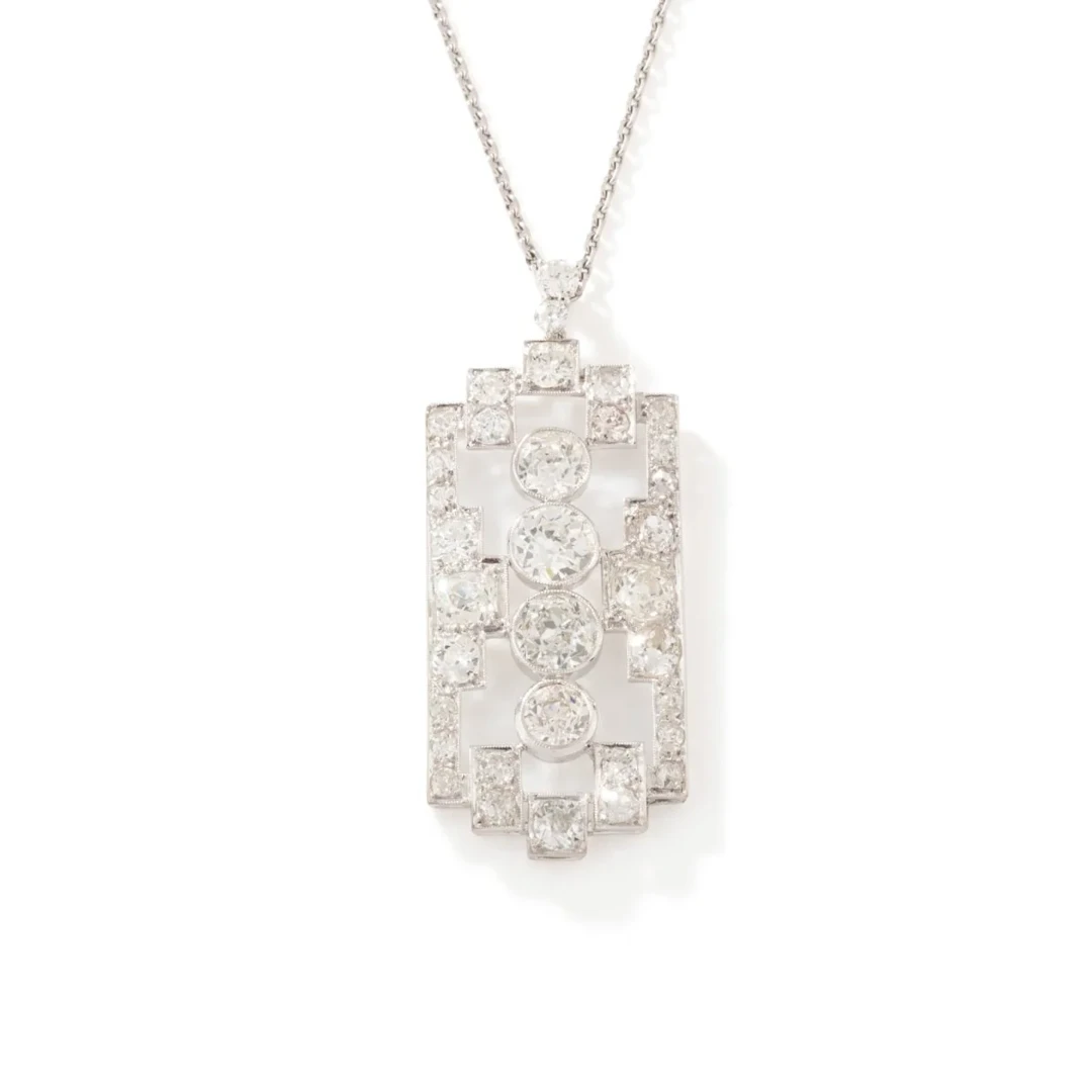 Plaque pendant necklace in white gold, platinum and diamonds