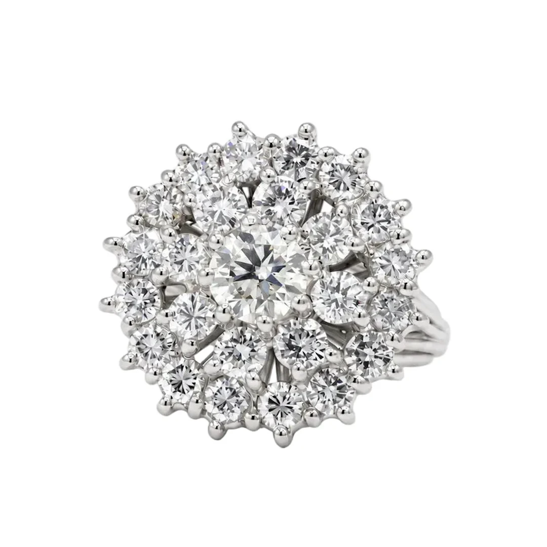 Marguerite Ring in White Gold and Diamonds