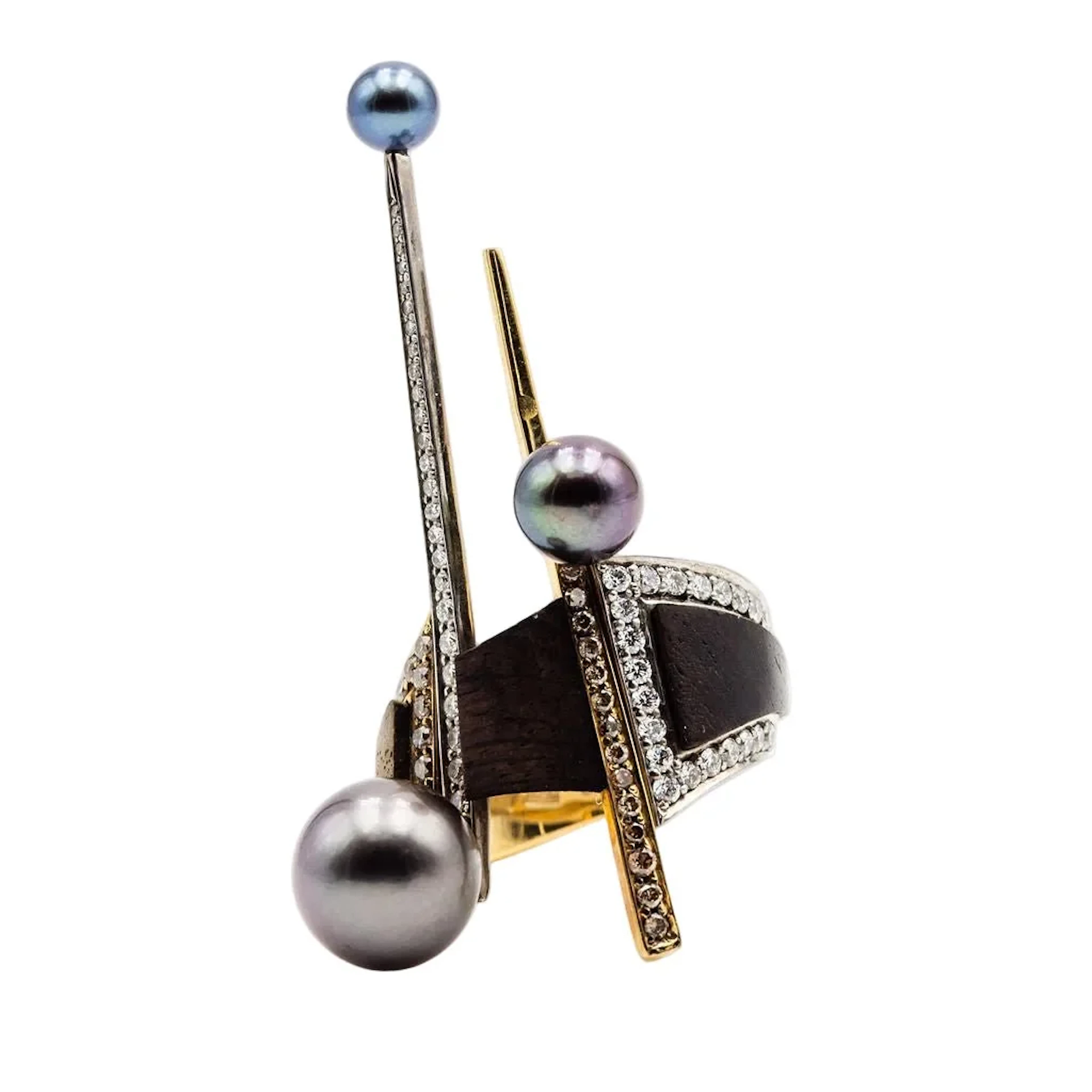 Ring in yellow gold, white gold, pearls, wood essences and diamonds