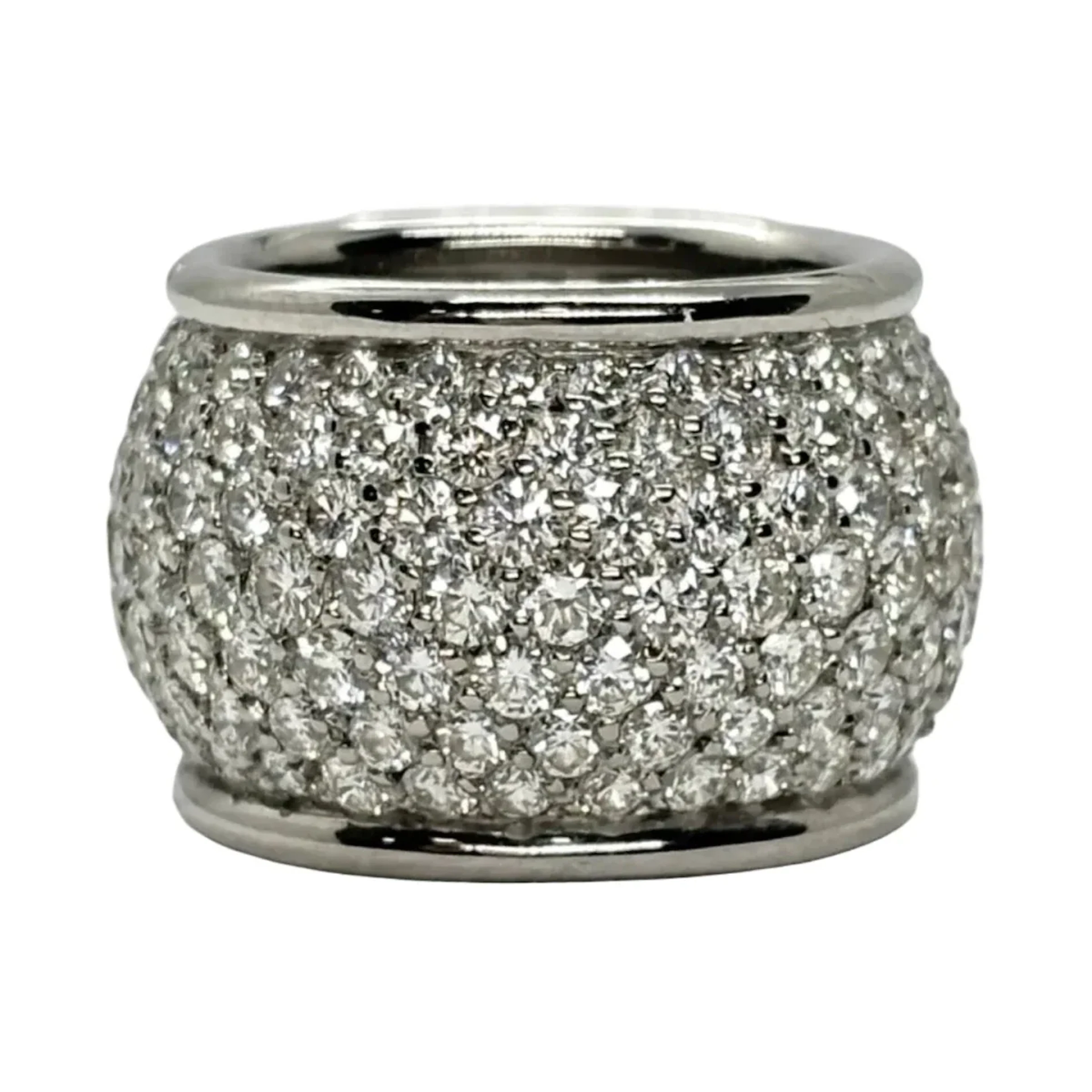Bague Dôme en or blanc et diamants