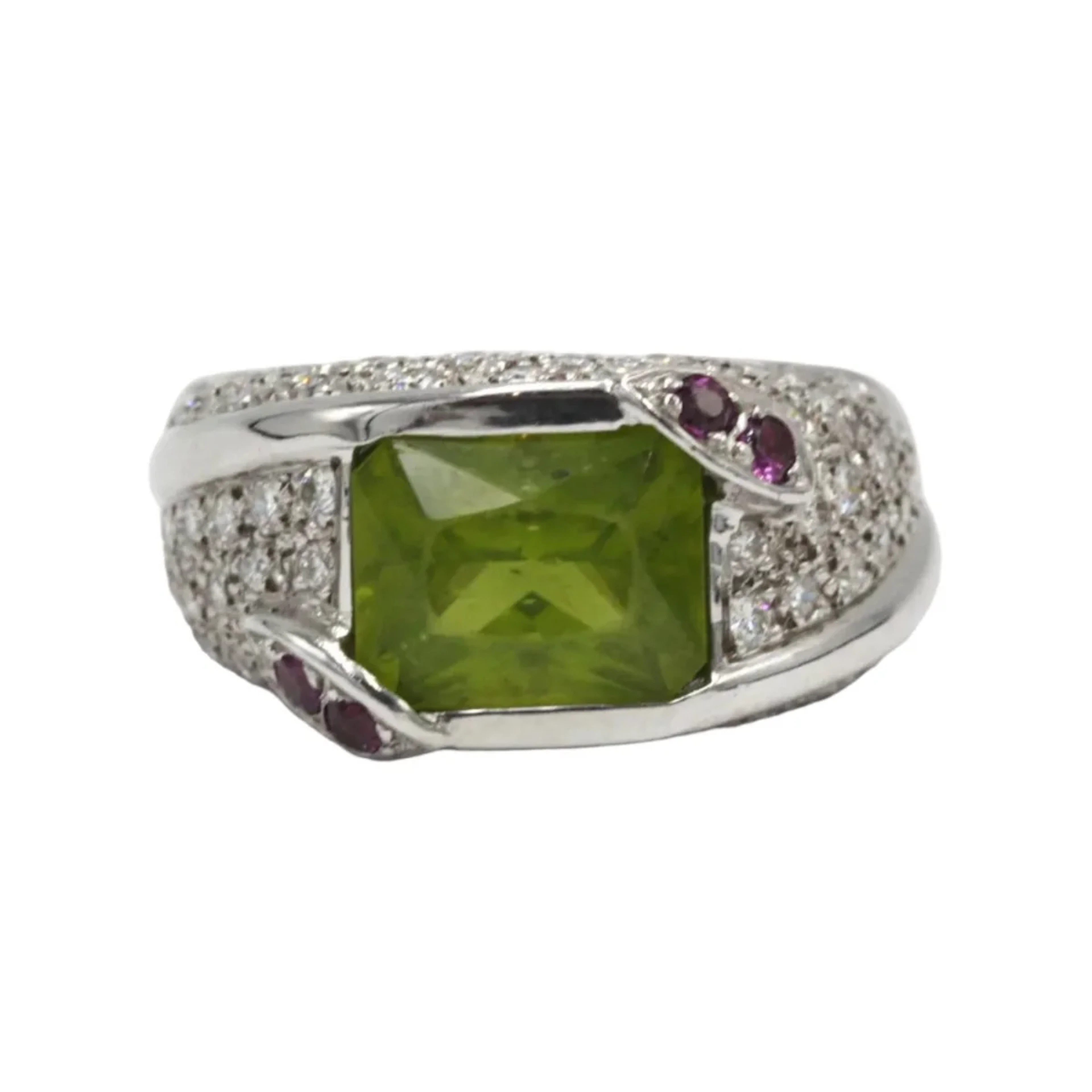 White gold ring with Peridot, garnets, and diamonds