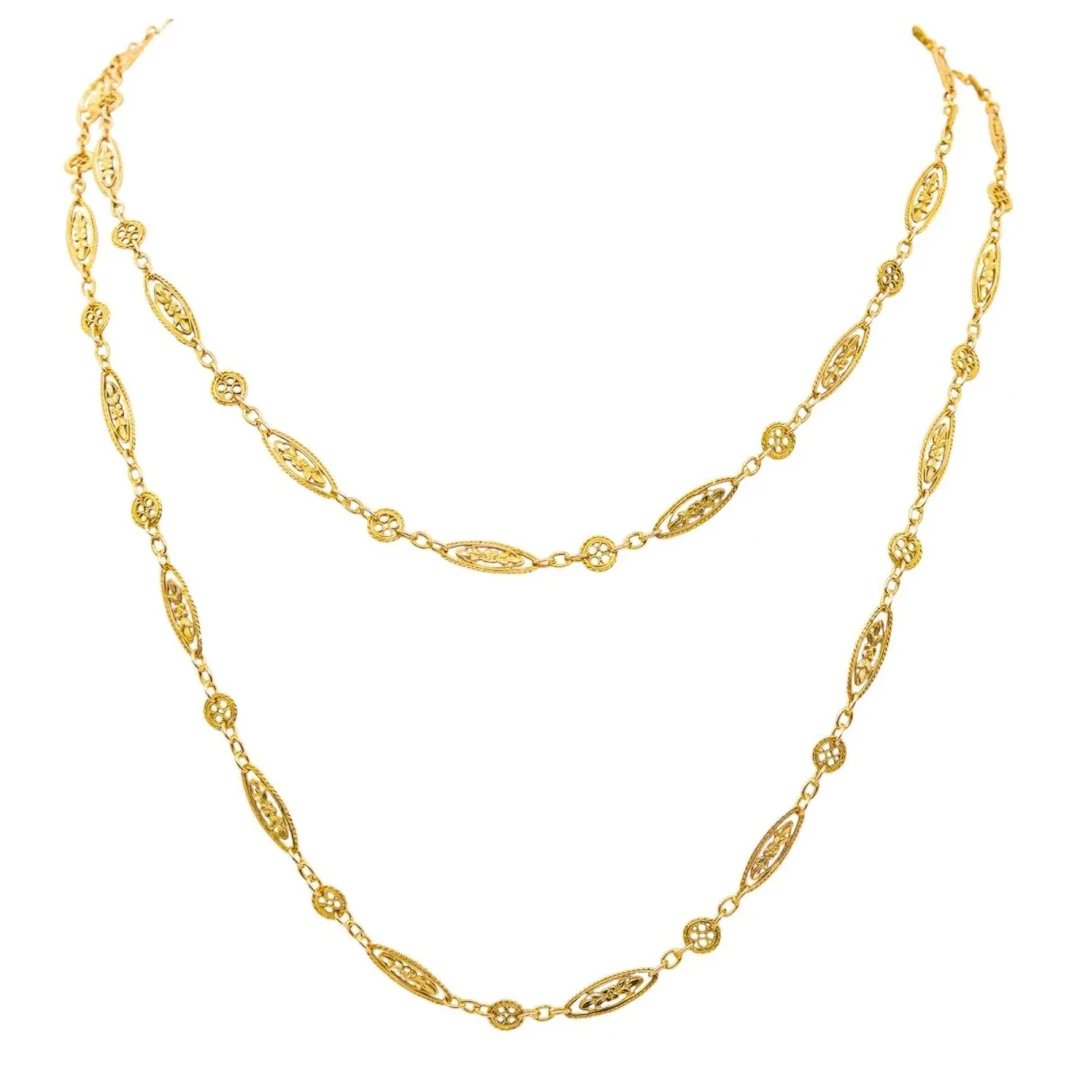 Necklace Long necklace in yellow gold