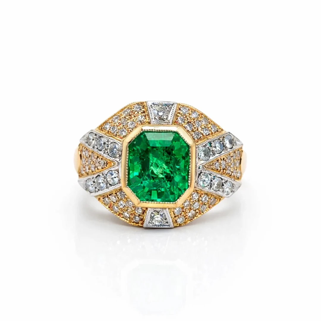 Cocktail Ring in Yellow gold, White gold, Emerald, and Diamonds